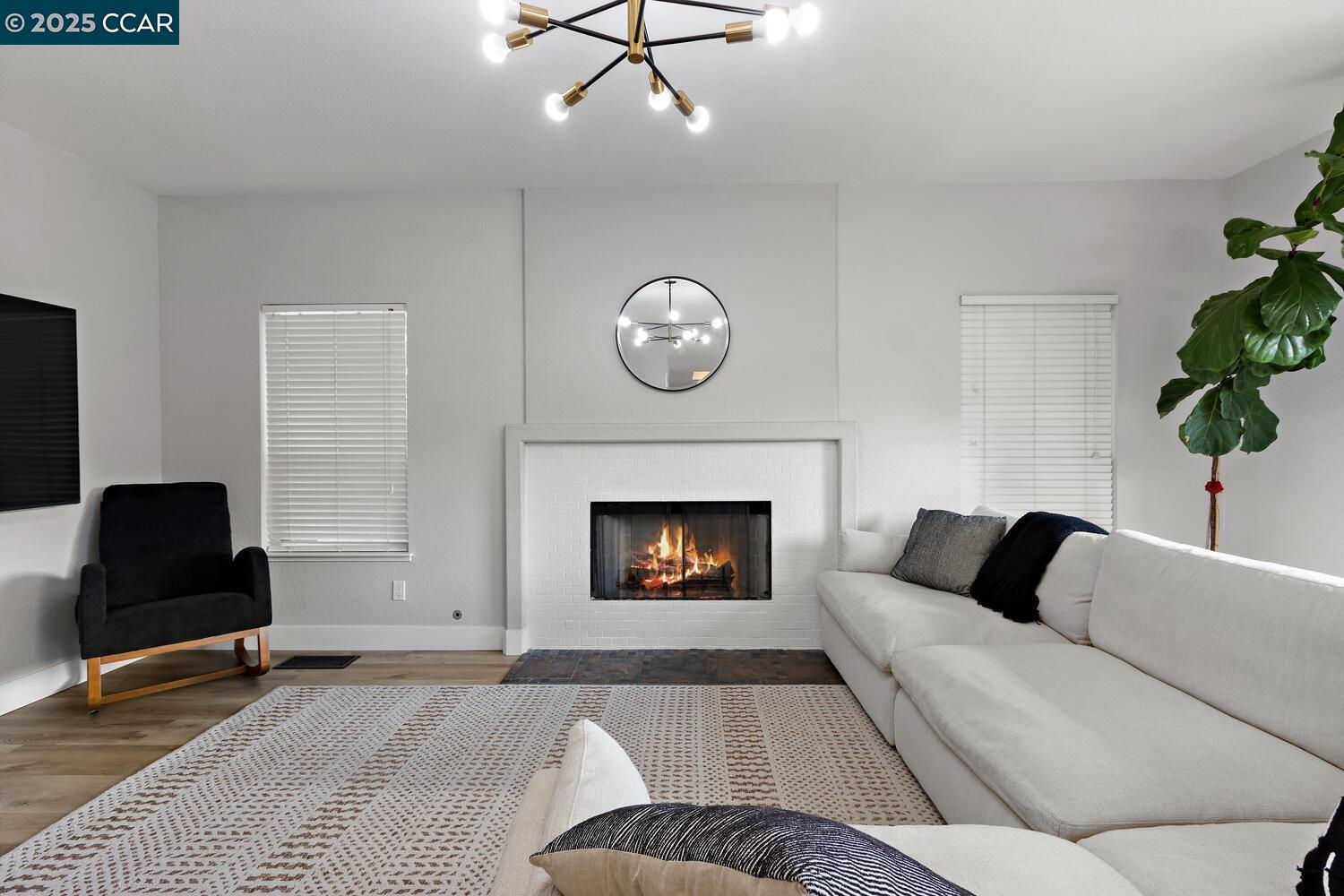 Detail Gallery Image 21 of 42 For 3127 Cherry Valley Cir, Fairfield,  CA 94534 - 4 Beds | 2/1 Baths