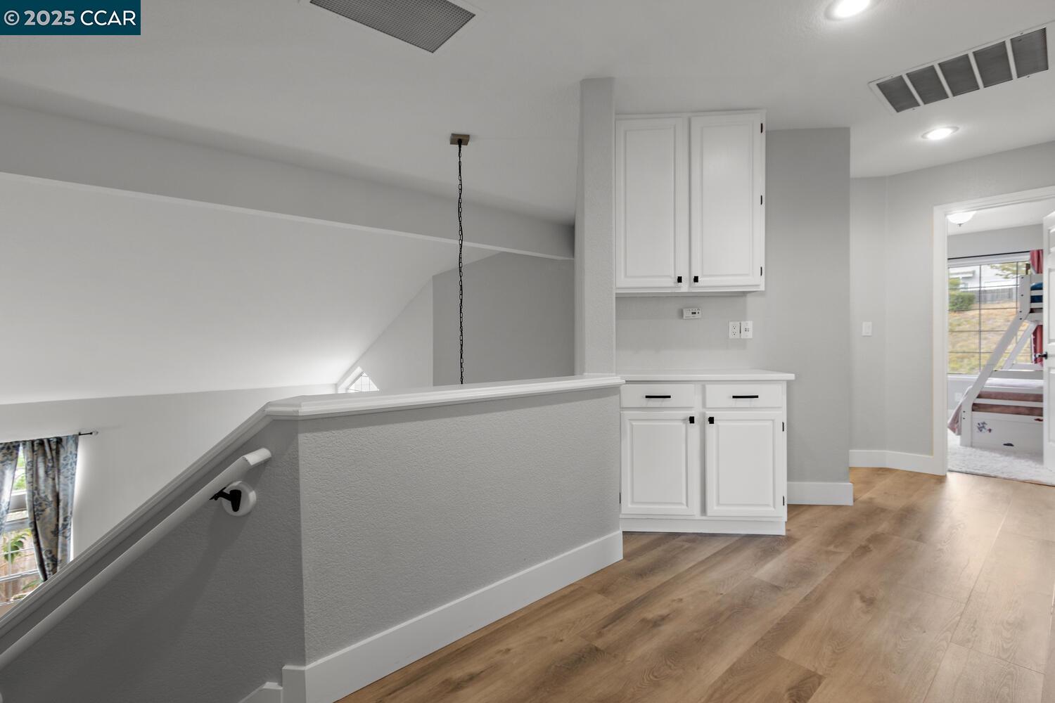 Detail Gallery Image 22 of 42 For 3127 Cherry Valley Cir, Fairfield,  CA 94534 - 4 Beds | 2/1 Baths