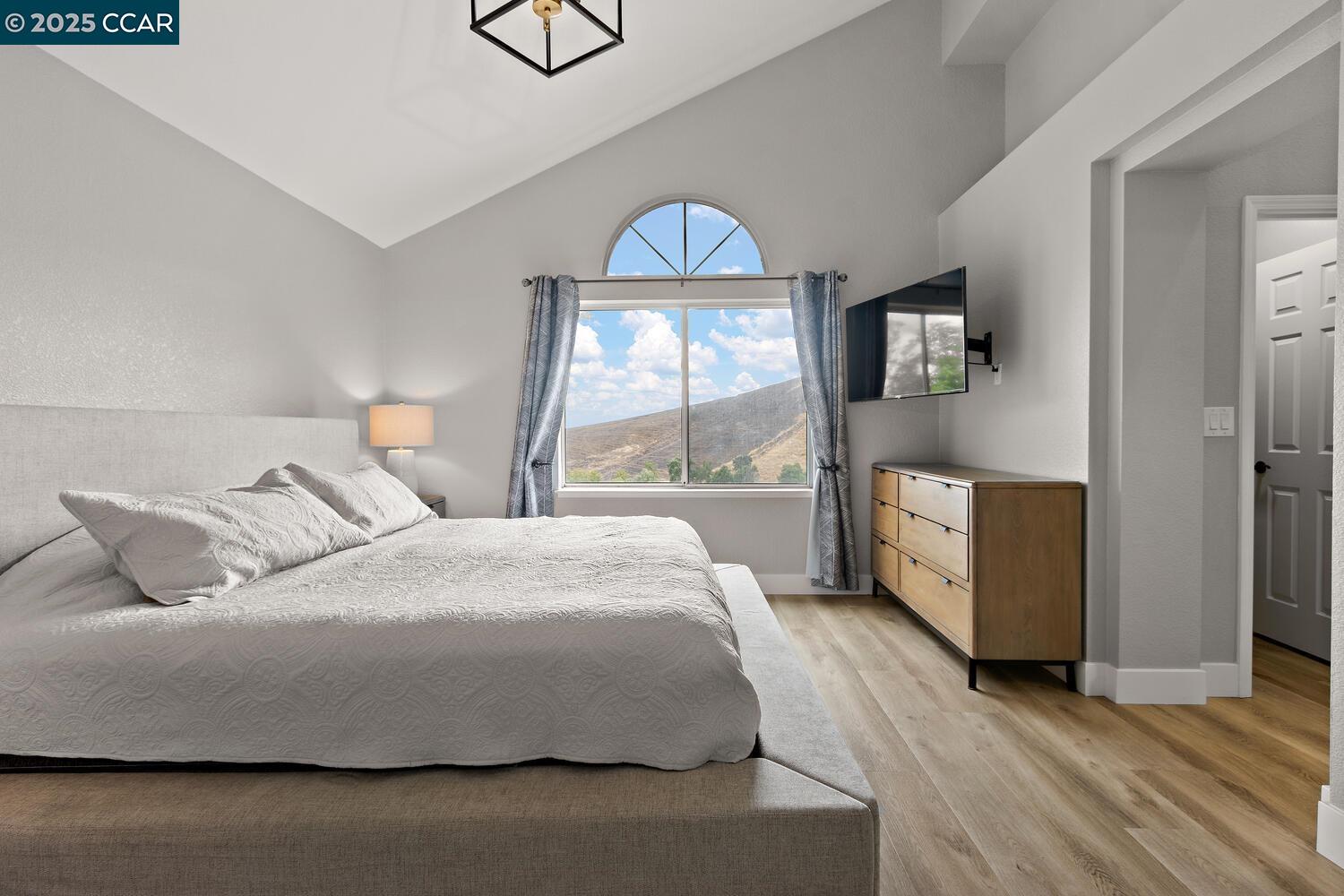 Detail Gallery Image 24 of 42 For 3127 Cherry Valley Cir, Fairfield,  CA 94534 - 4 Beds | 2/1 Baths