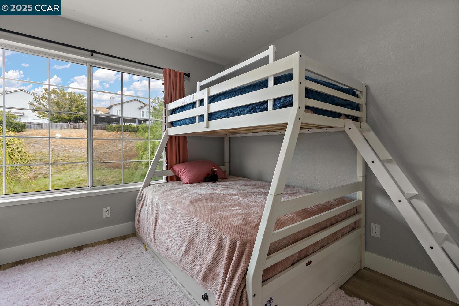 Detail Gallery Image 33 of 42 For 3127 Cherry Valley Cir, Fairfield,  CA 94534 - 4 Beds | 2/1 Baths