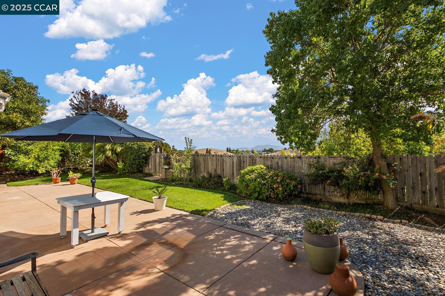 Detail Gallery Image 36 of 42 For 3127 Cherry Valley Cir, Fairfield,  CA 94534 - 4 Beds | 2/1 Baths