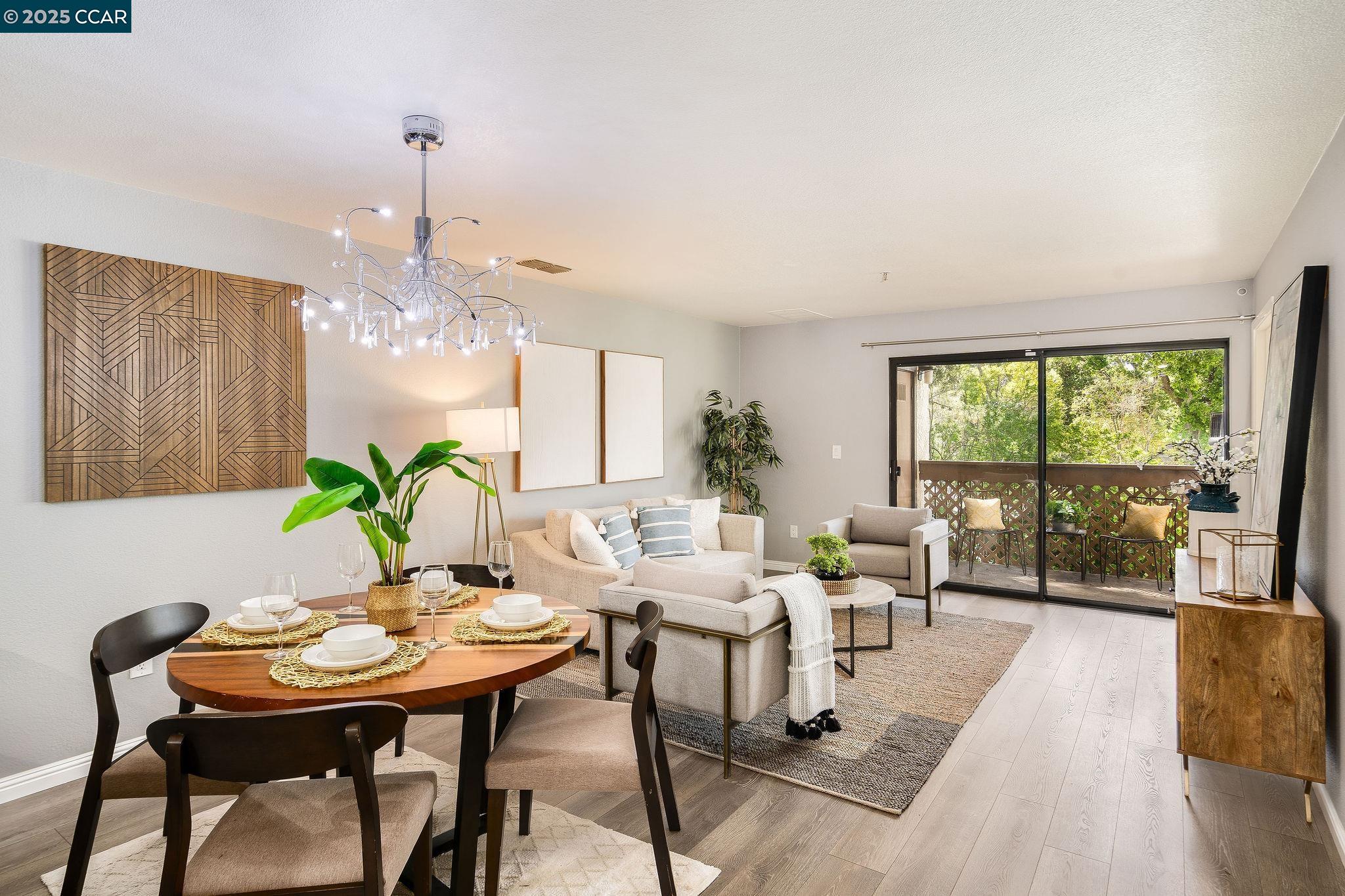 Detail Gallery Image 2 of 27 For 1722 S Villa Way, Walnut Creek,  CA 94595 - 2 Beds | 1/1 Baths