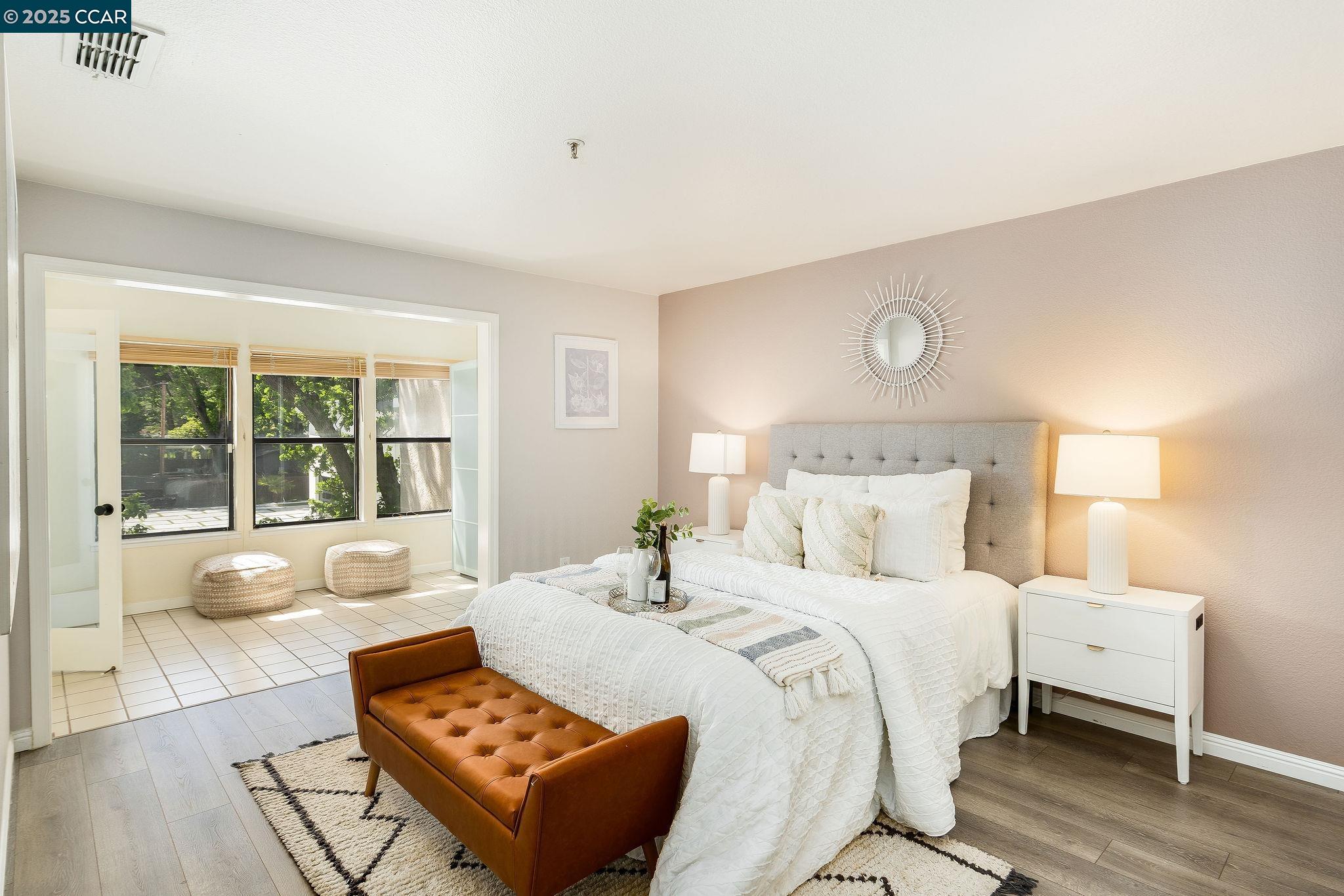 Detail Gallery Image 8 of 27 For 1722 S Villa Way, Walnut Creek,  CA 94595 - 2 Beds | 1/1 Baths