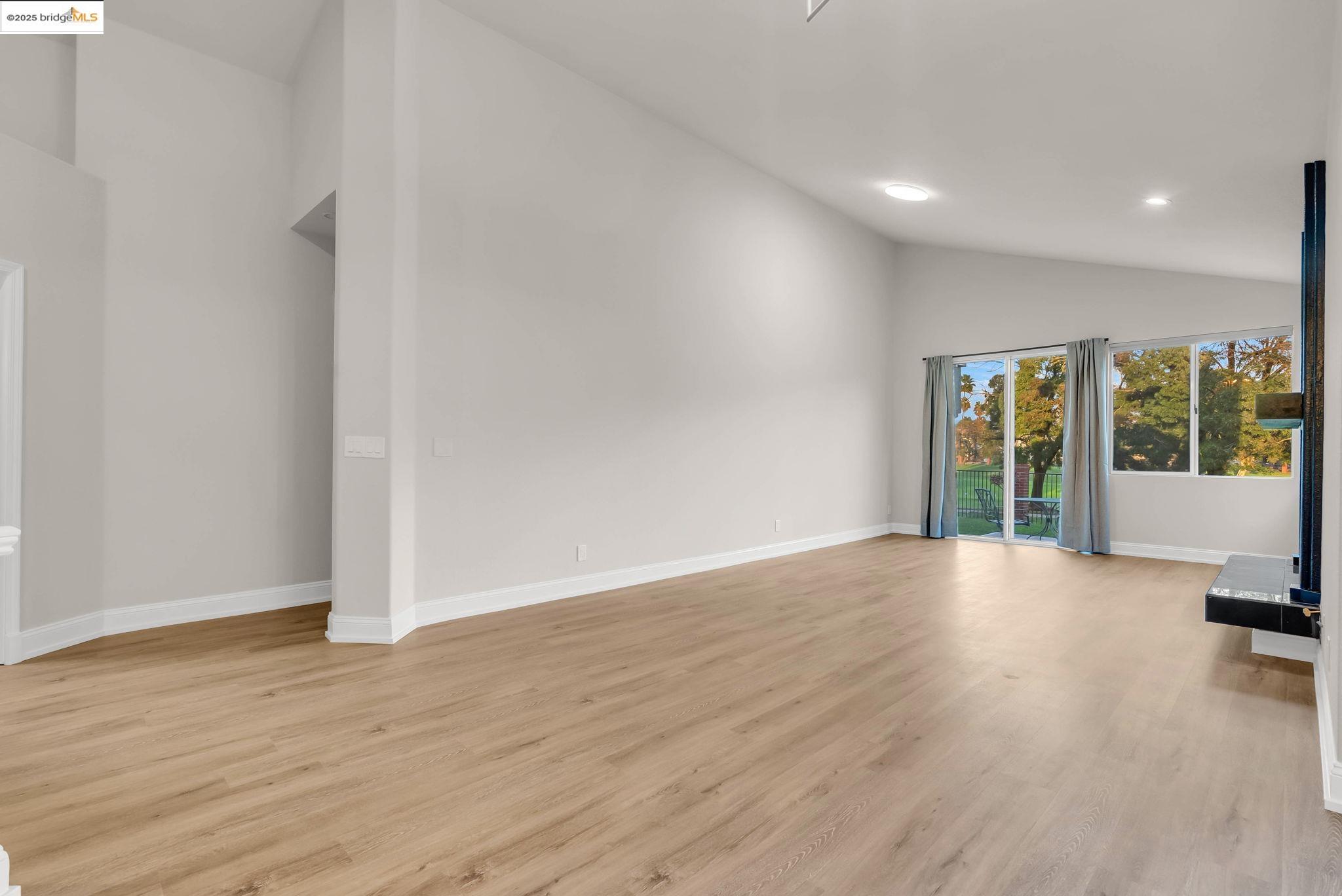 Detail Gallery Image 12 of 45 For 2301 Firwood Court, Discovery Bay,  CA 94505 - 2 Beds | 2 Baths