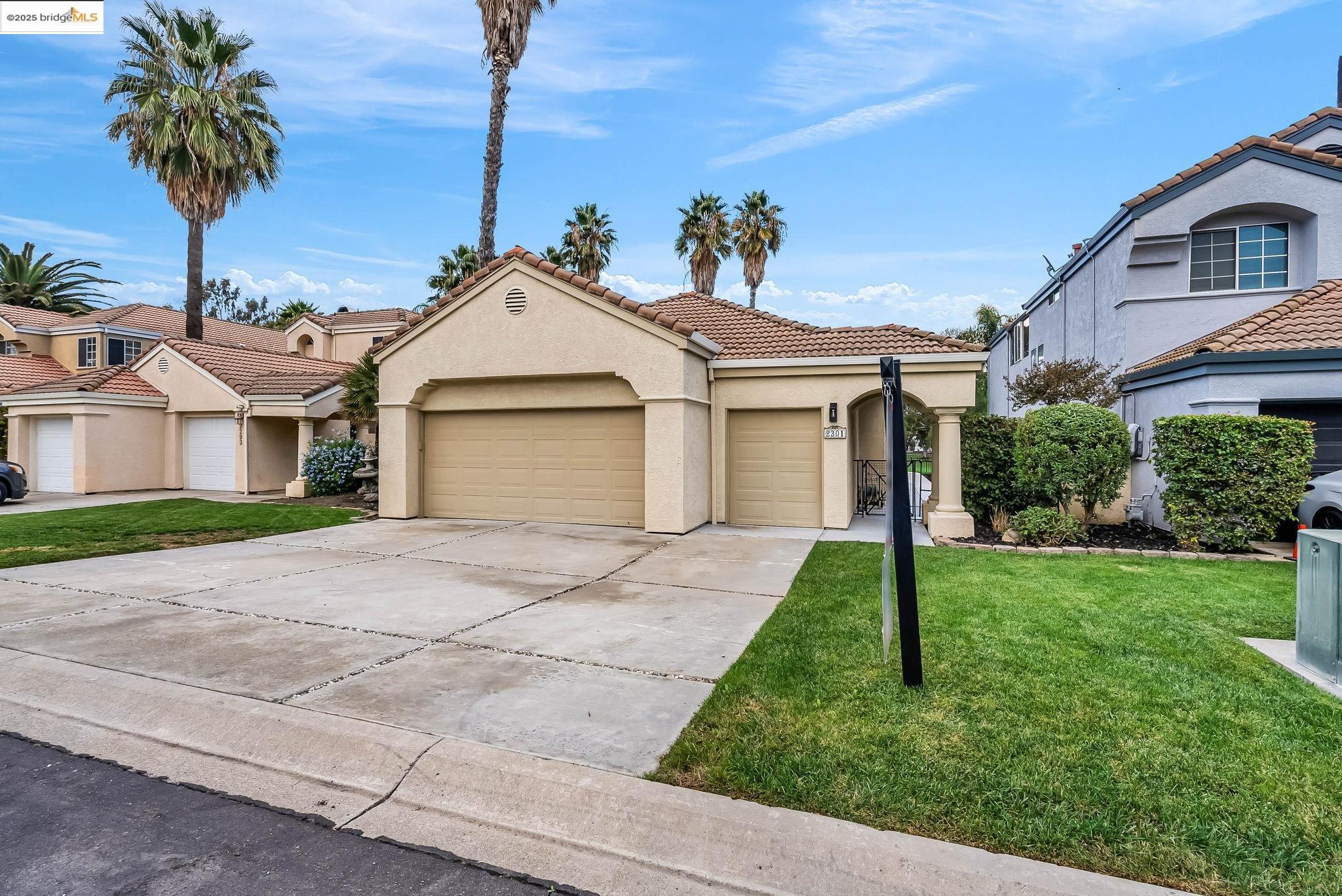 Detail Gallery Image 3 of 45 For 2301 Firwood Court, Discovery Bay,  CA 94505 - 2 Beds | 2 Baths