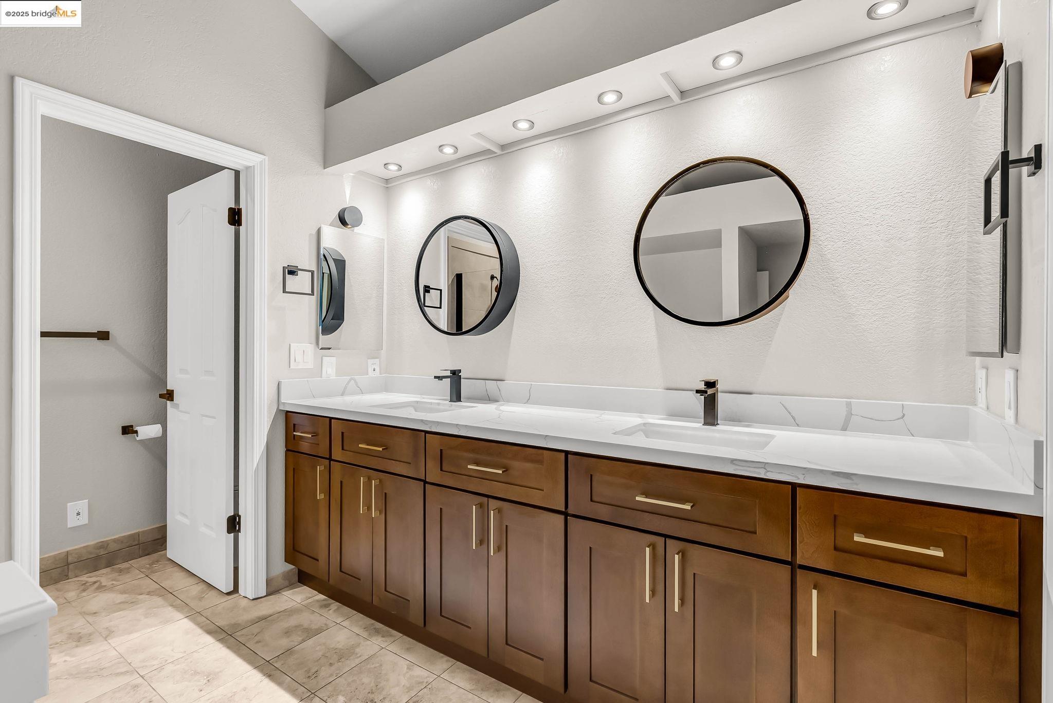 Detail Gallery Image 32 of 45 For 2301 Firwood Court, Discovery Bay,  CA 94505 - 2 Beds | 2 Baths