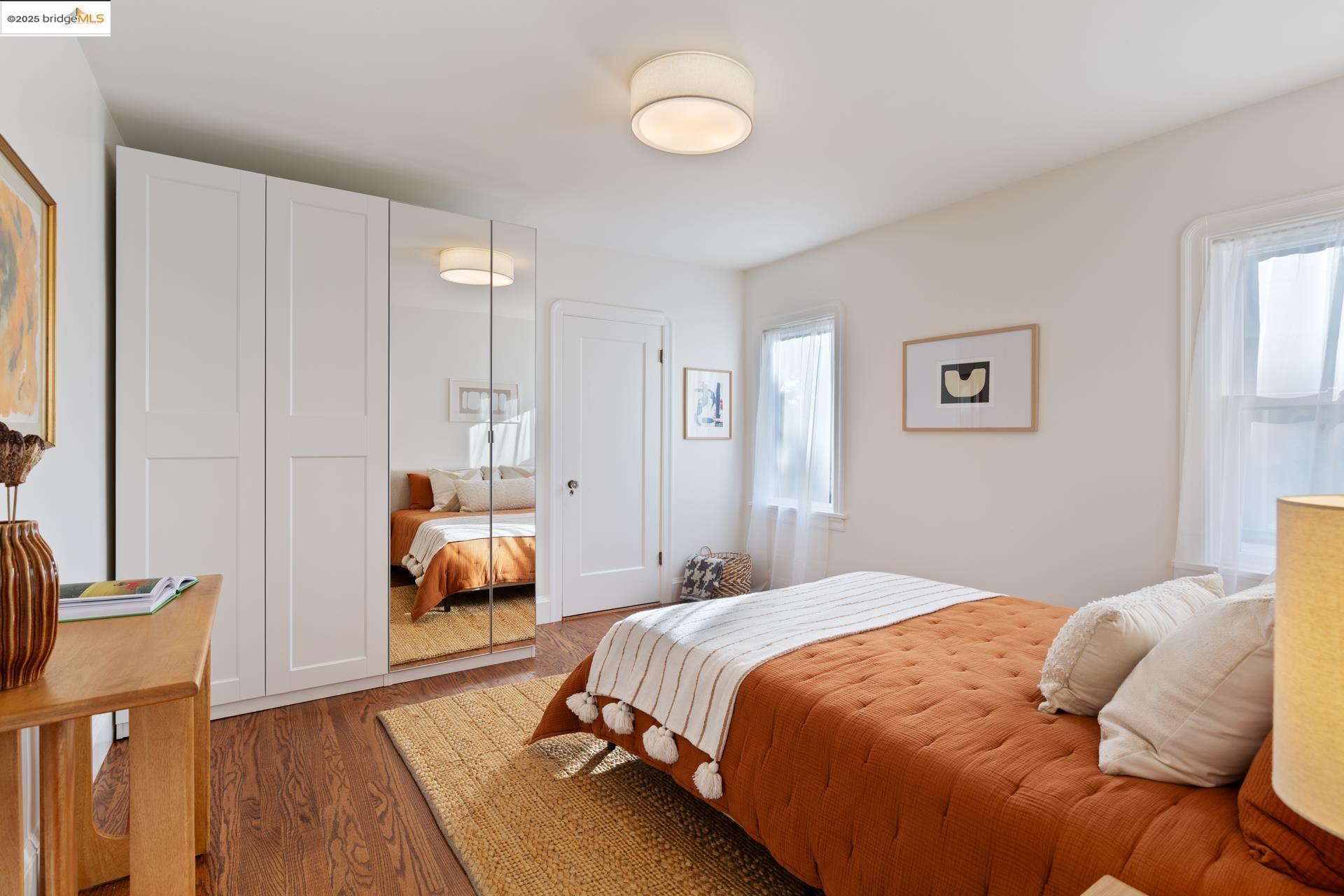 Detail Gallery Image 15 of 25 For 558 North St, Oakland,  CA 94609 - 2 Beds | 1/1 Baths