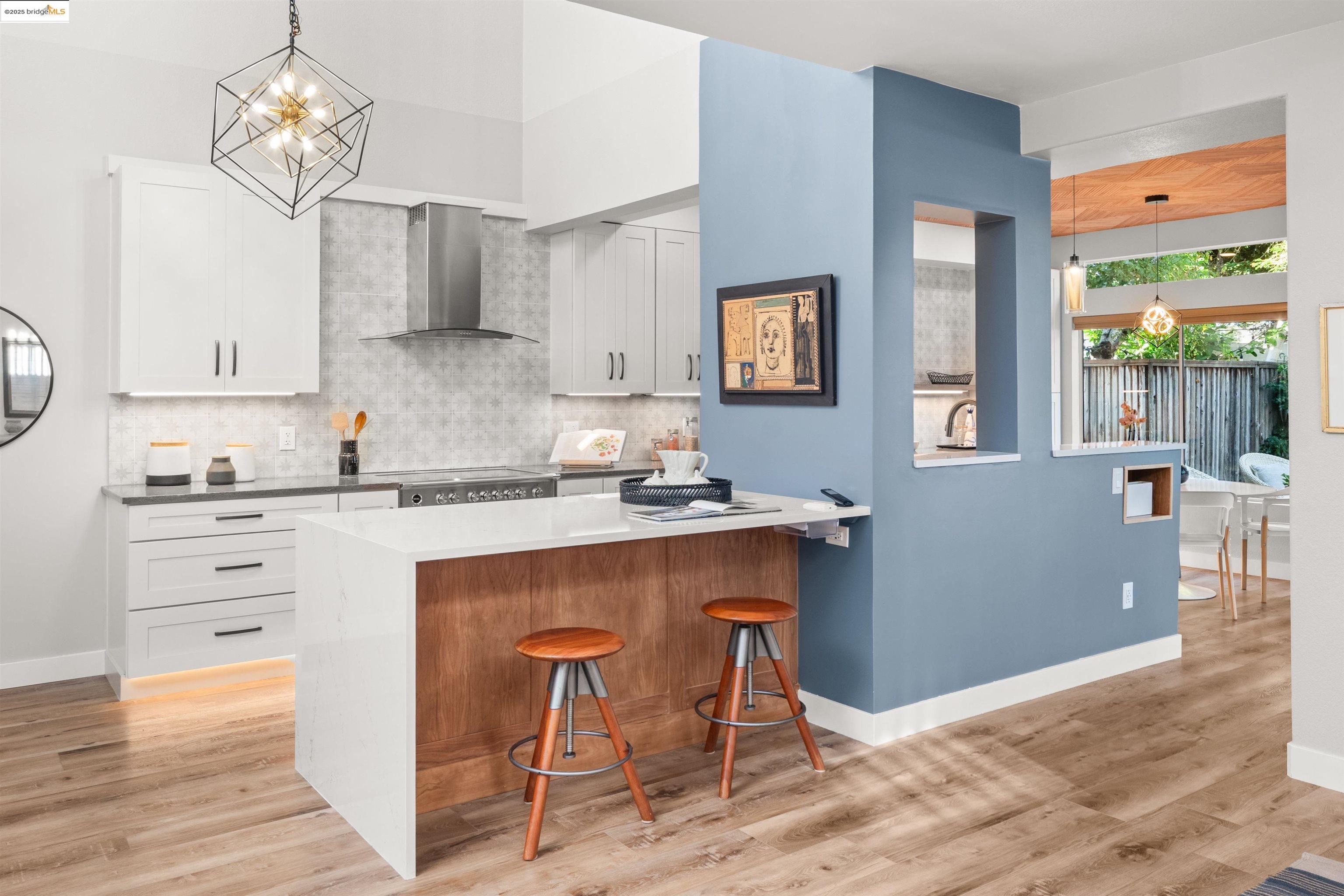 Detail Gallery Image 13 of 60 For 35 Southwind Cir, Richmond,  CA 94804 - 4 Beds | 2/1 Baths