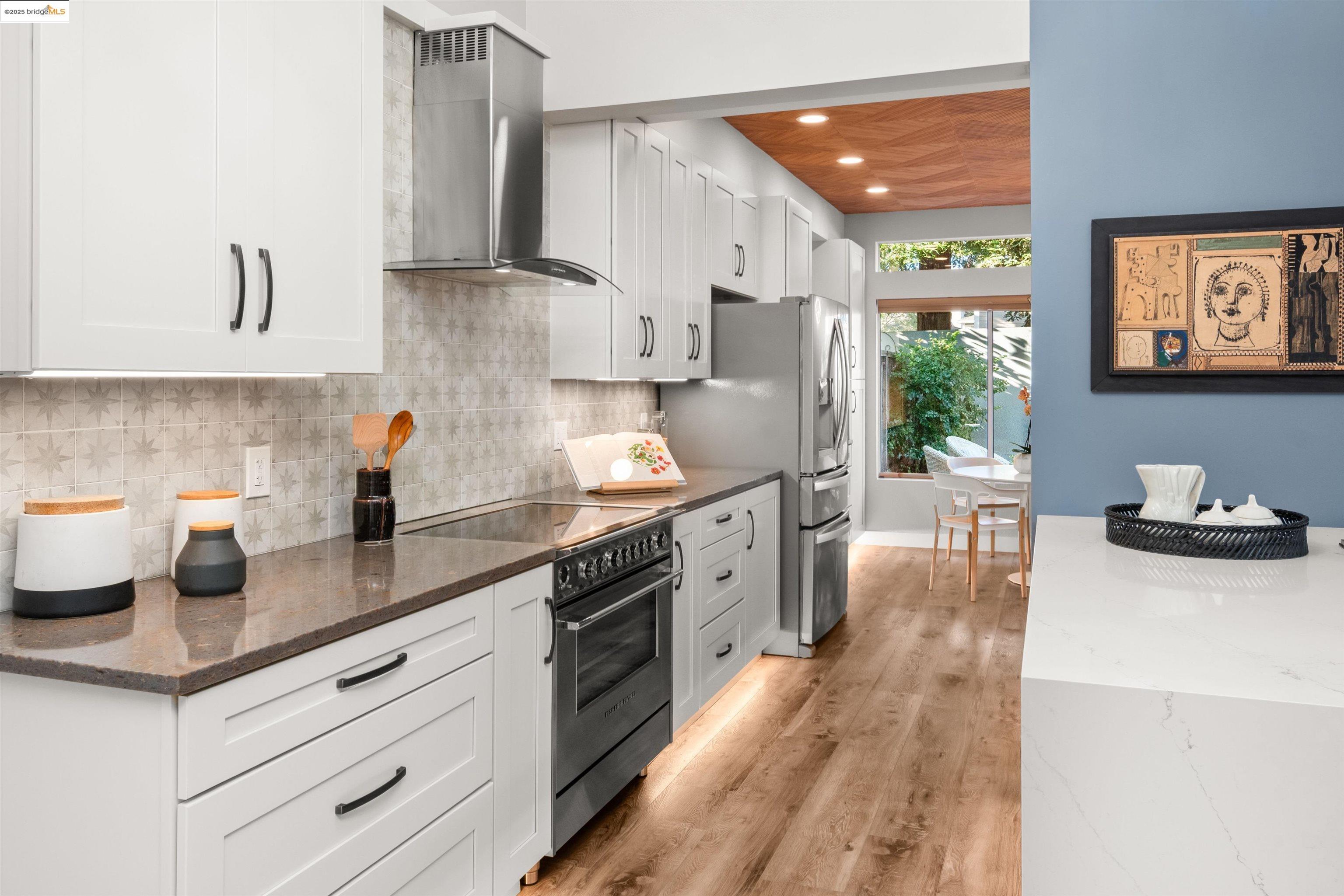 Detail Gallery Image 15 of 60 For 35 Southwind Cir, Richmond,  CA 94804 - 4 Beds | 2/1 Baths