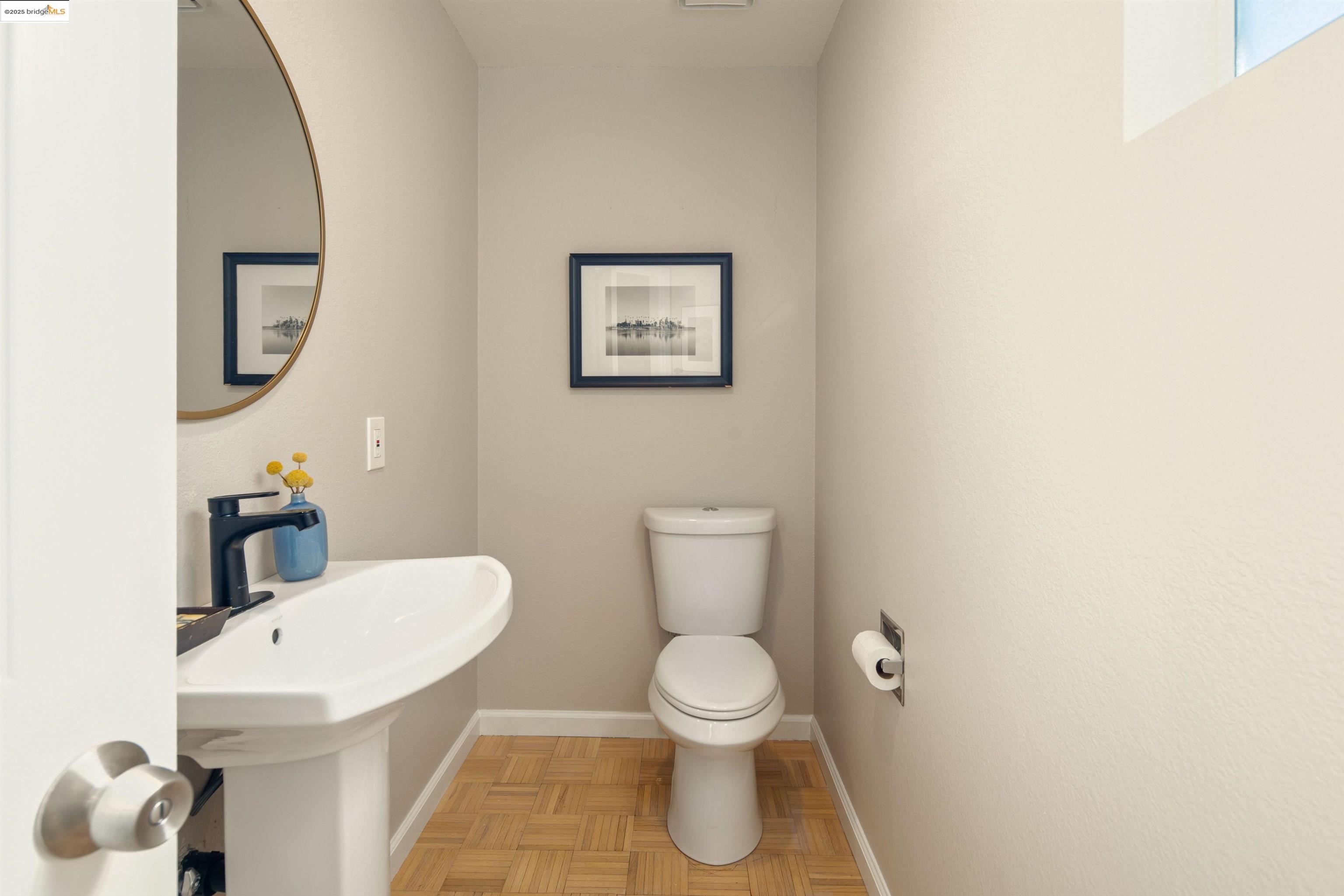 Detail Gallery Image 19 of 60 For 35 Southwind Cir, Richmond,  CA 94804 - 4 Beds | 2/1 Baths