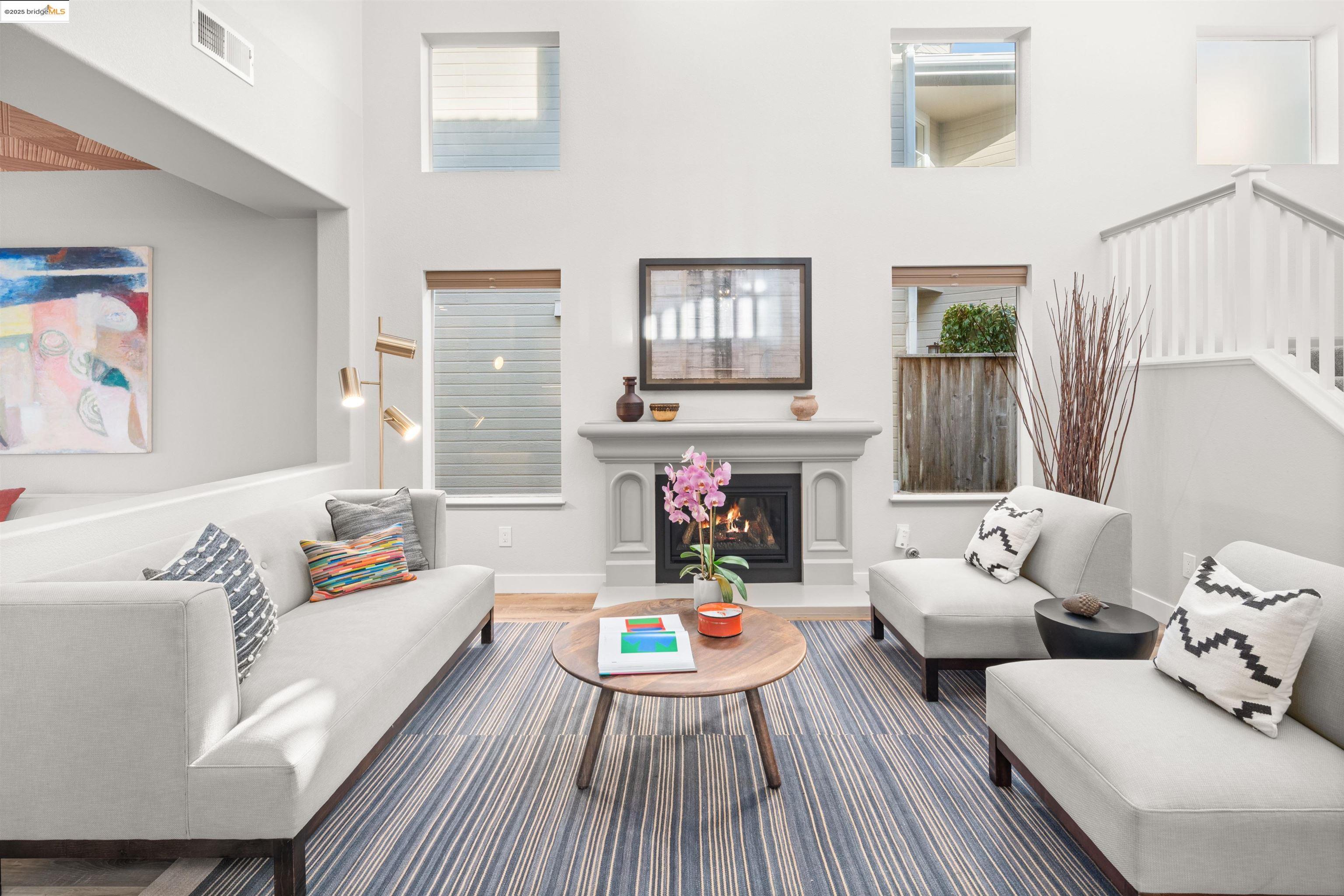 Detail Gallery Image 8 of 60 For 35 Southwind Cir, Richmond,  CA 94804 - 4 Beds | 2/1 Baths