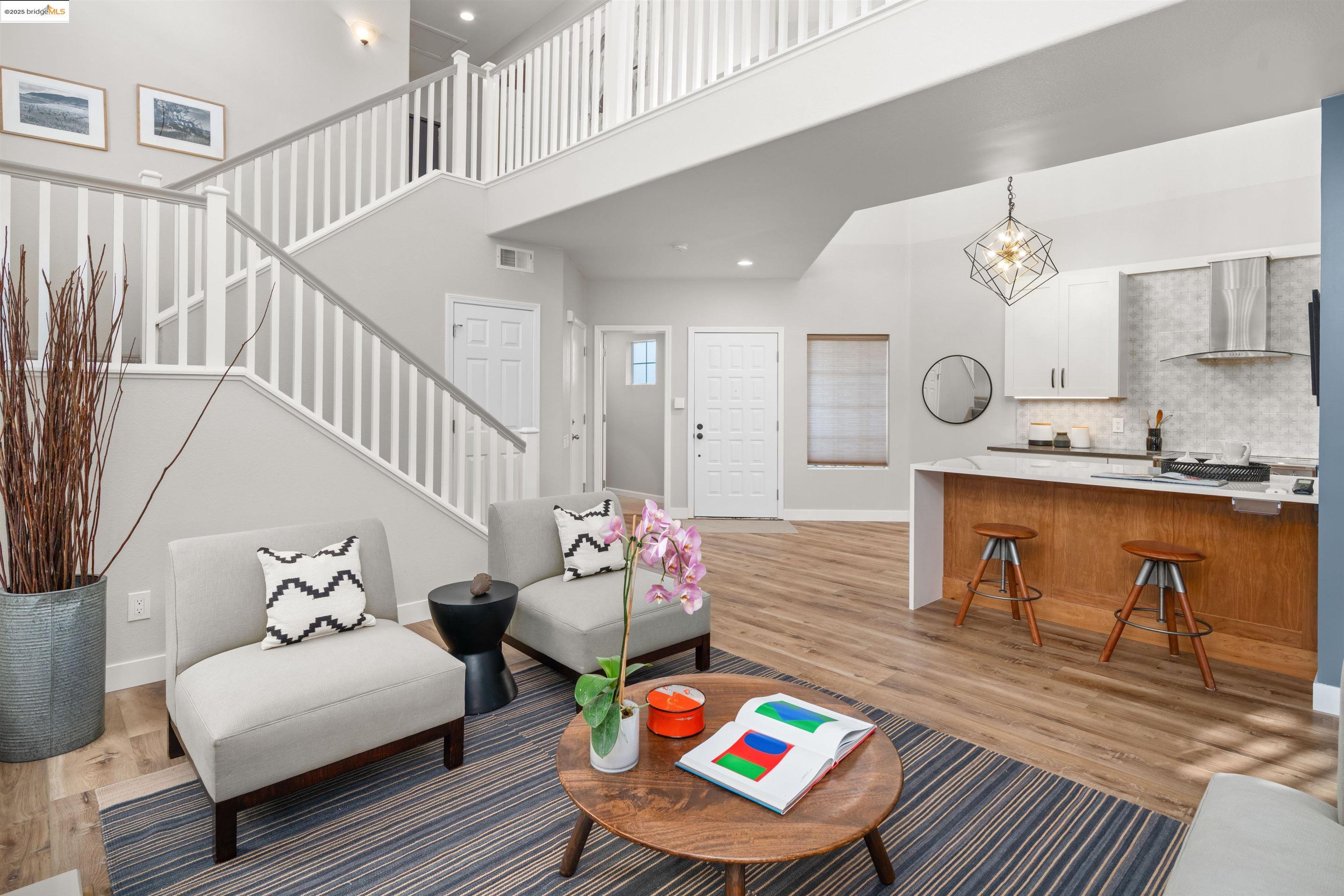 Detail Gallery Image 9 of 60 For 35 Southwind Cir, Richmond,  CA 94804 - 4 Beds | 2/1 Baths