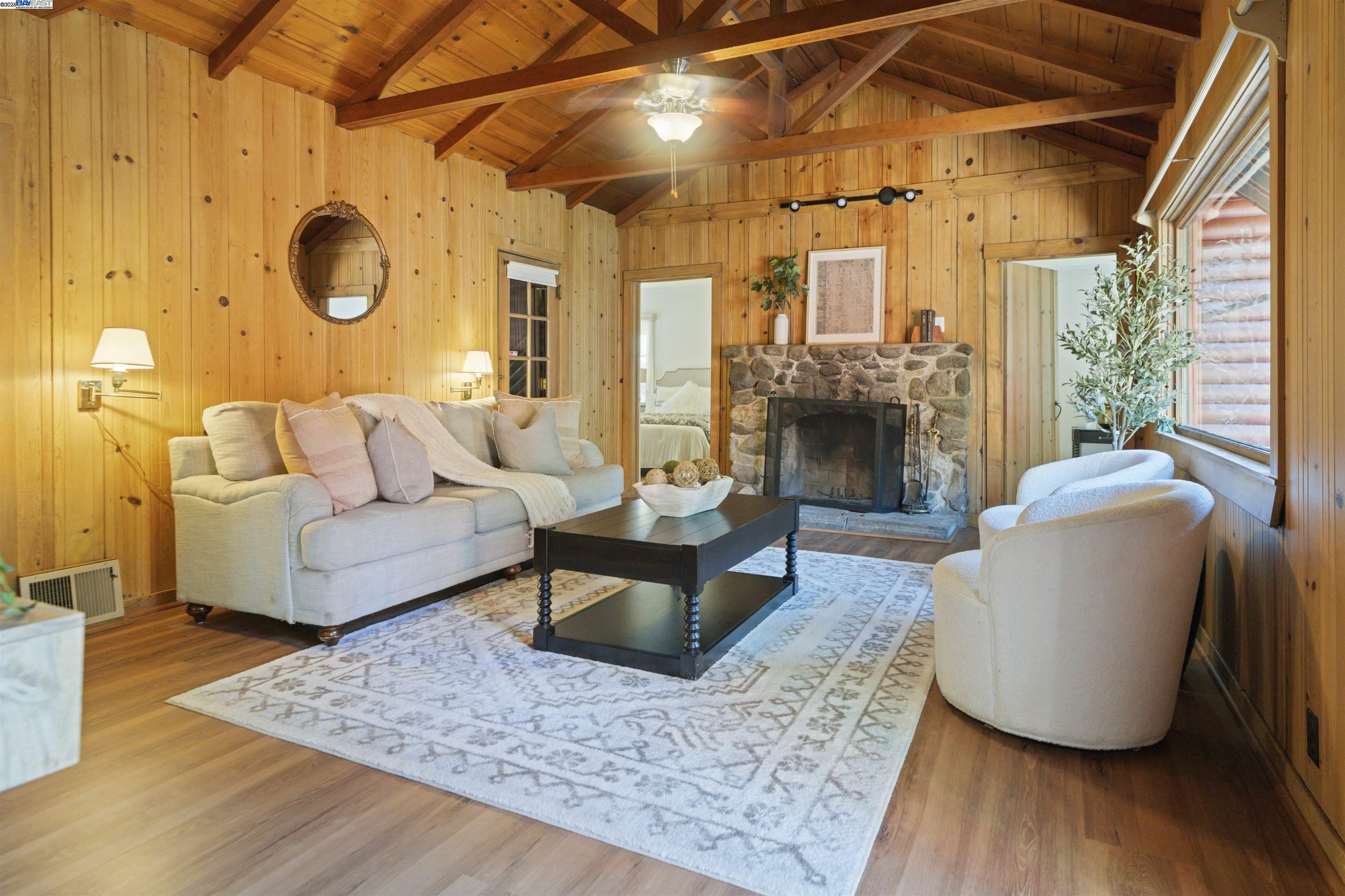 Detail Gallery Image 2 of 41 For 14800 Virginia Ave, Boulder Creek,  CA 95006 - 4 Beds | 3 Baths