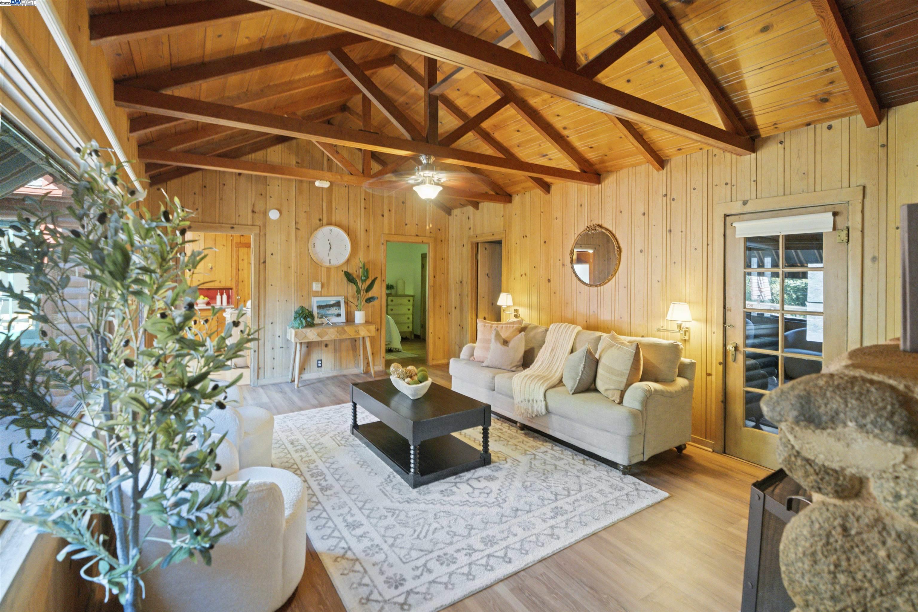 Detail Gallery Image 8 of 41 For 14800 Virginia Ave, Boulder Creek,  CA 95006 - 4 Beds | 3 Baths