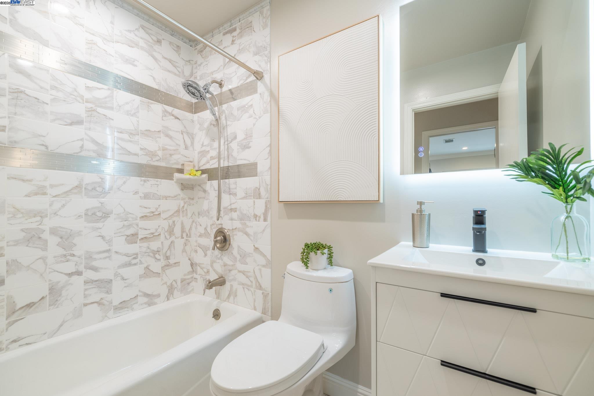 Detail Gallery Image 18 of 47 For 2771 Fleetwood Drive, San Bruno,  CA 94066 - 3 Beds | 2 Baths