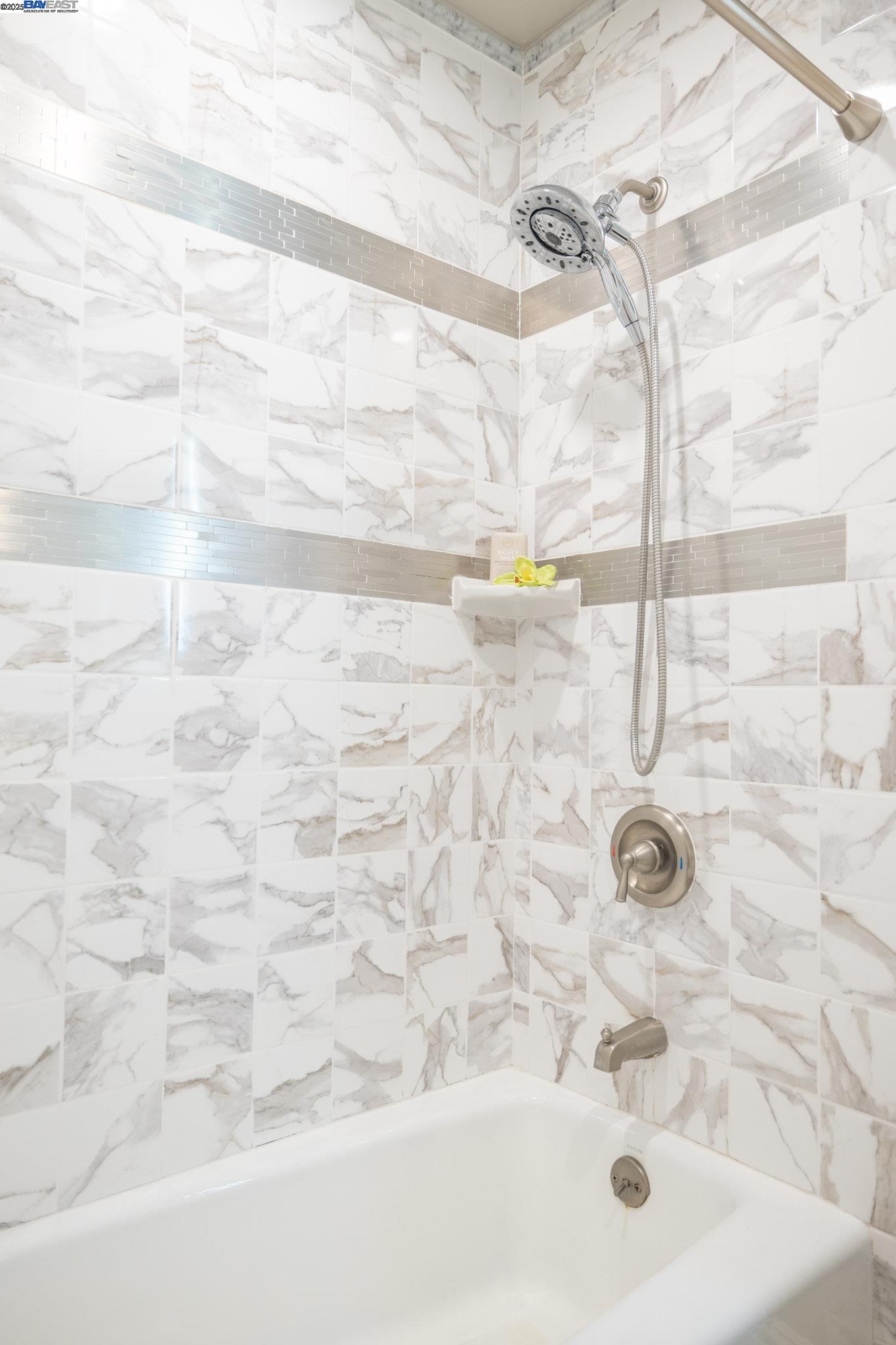 Detail Gallery Image 19 of 47 For 2771 Fleetwood Drive, San Bruno,  CA 94066 - 3 Beds | 2 Baths