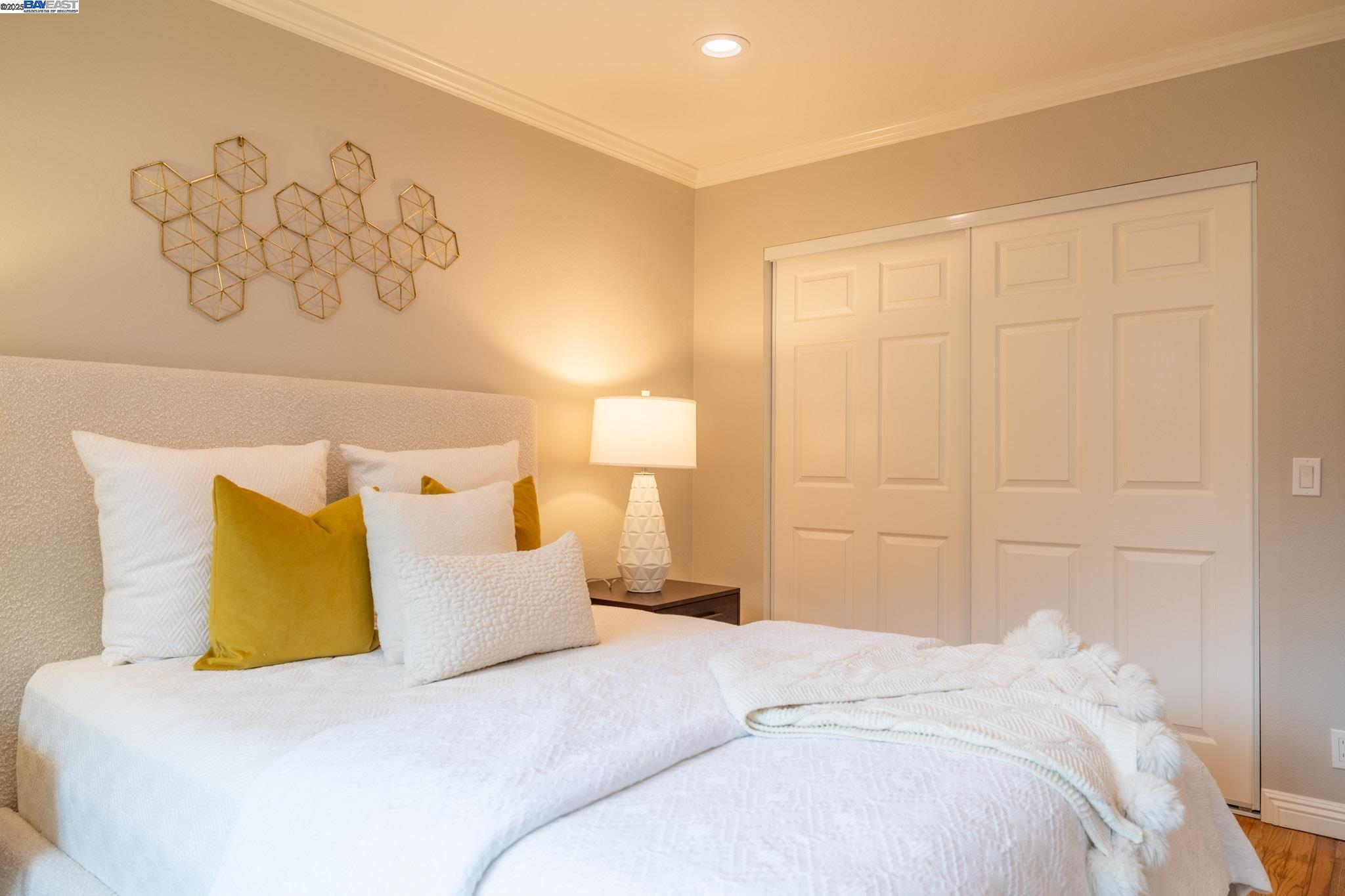 Detail Gallery Image 22 of 47 For 2771 Fleetwood Drive, San Bruno,  CA 94066 - 3 Beds | 2 Baths