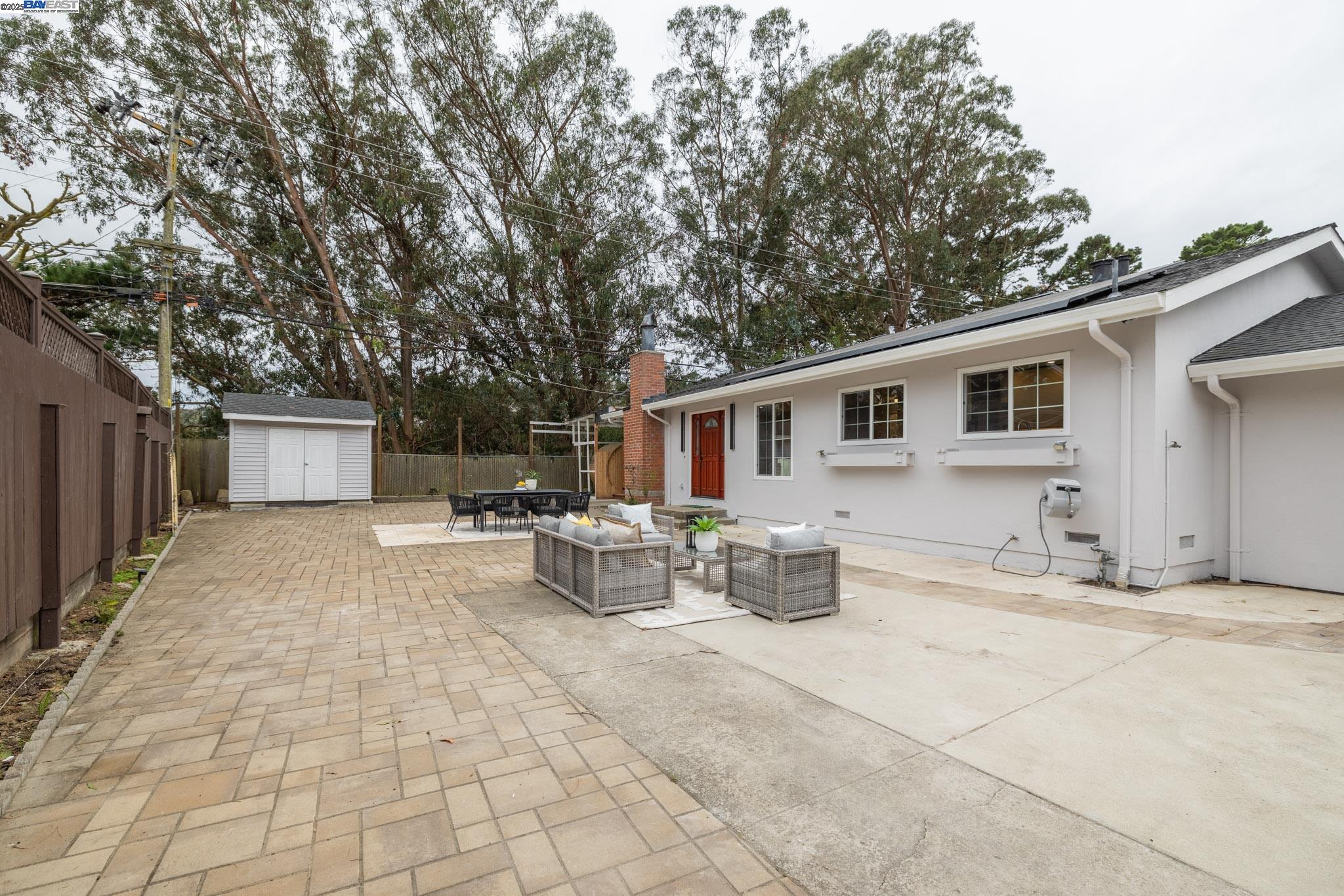 Detail Gallery Image 34 of 47 For 2771 Fleetwood Drive, San Bruno,  CA 94066 - 3 Beds | 2 Baths