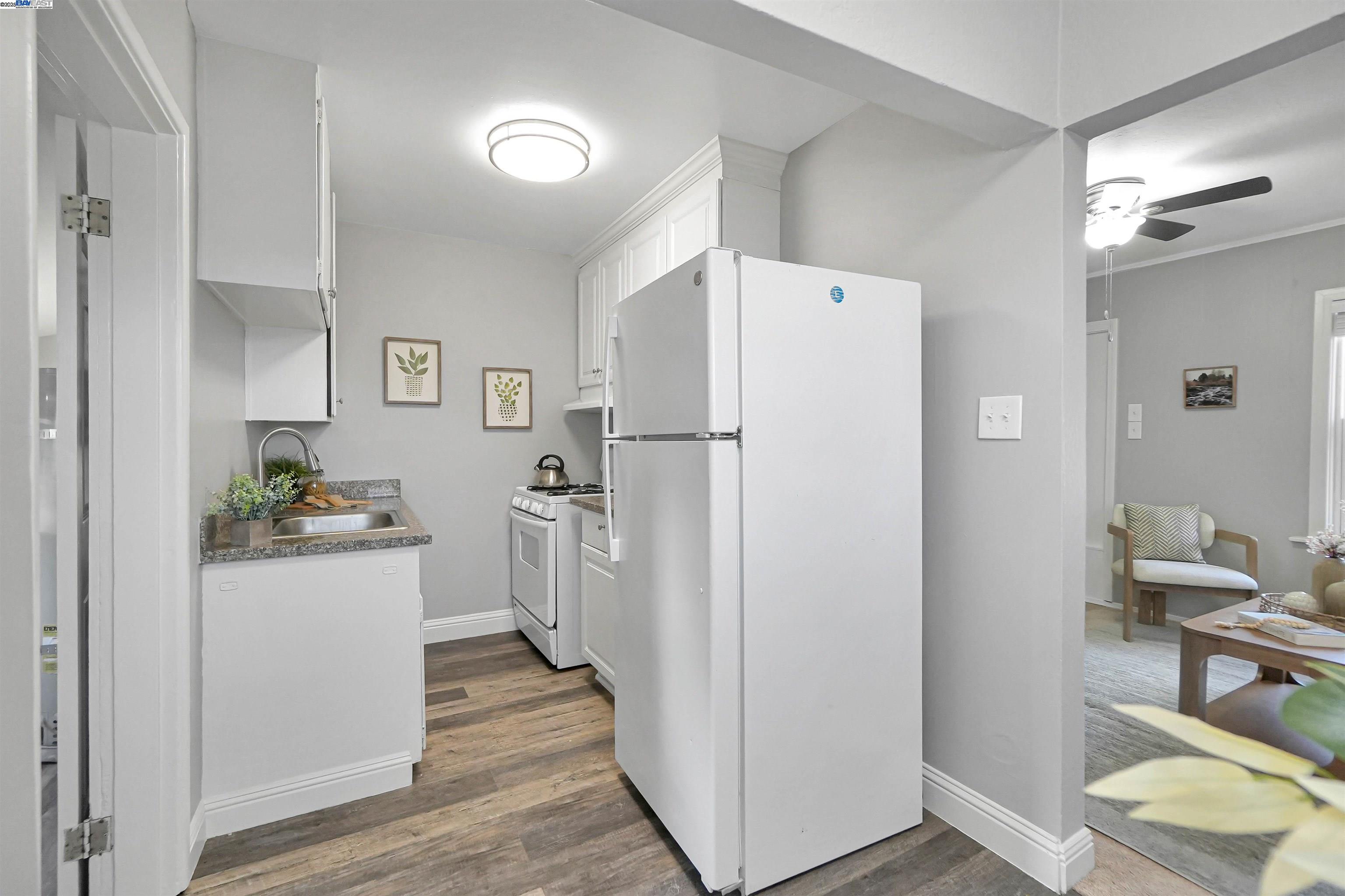 Detail Gallery Image 13 of 35 For 25007 Oneil Ave, Hayward,  CA 94544 - 1 Beds | 1 Baths