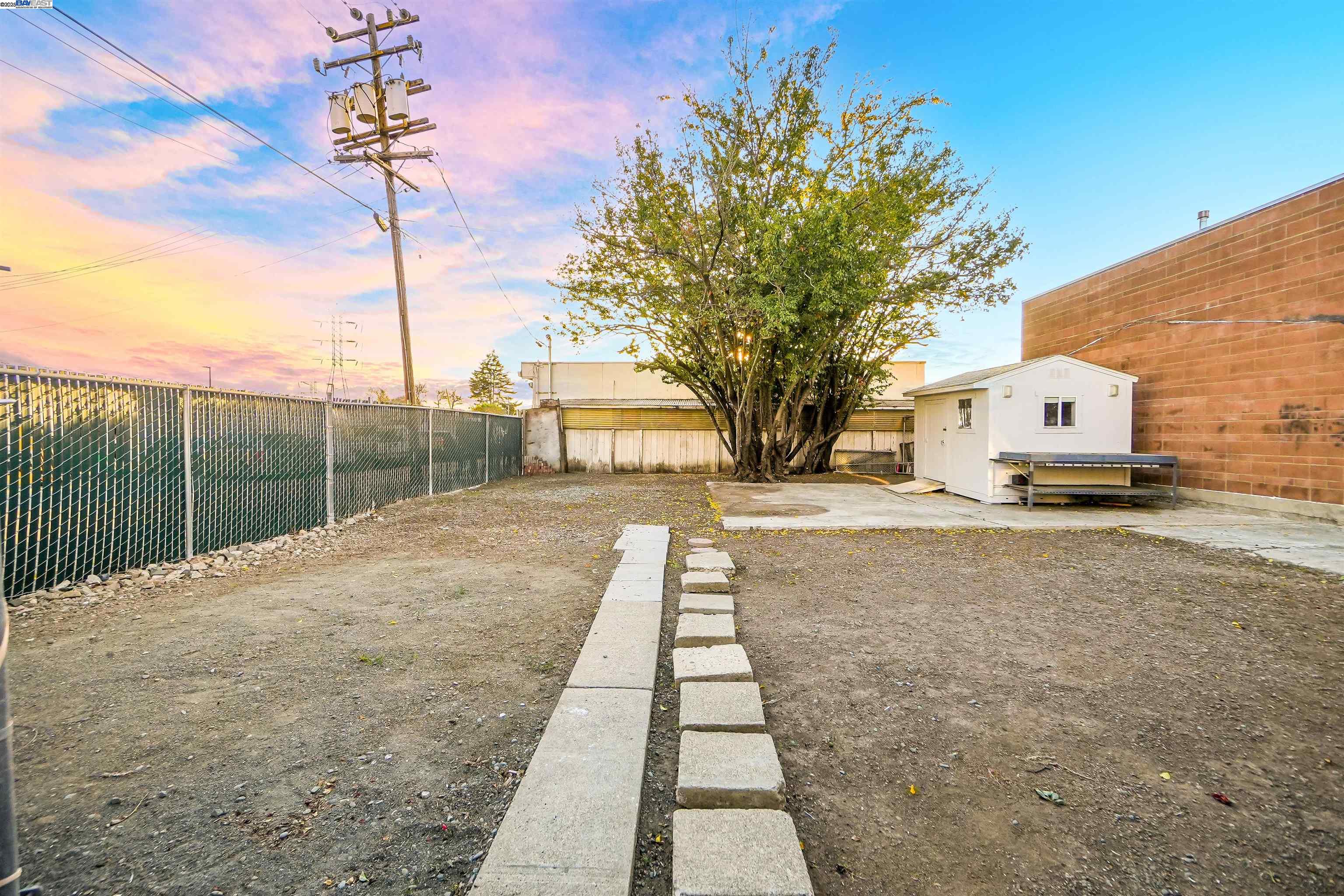 Detail Gallery Image 22 of 35 For 25007 Oneil Ave, Hayward,  CA 94544 - 1 Beds | 1 Baths