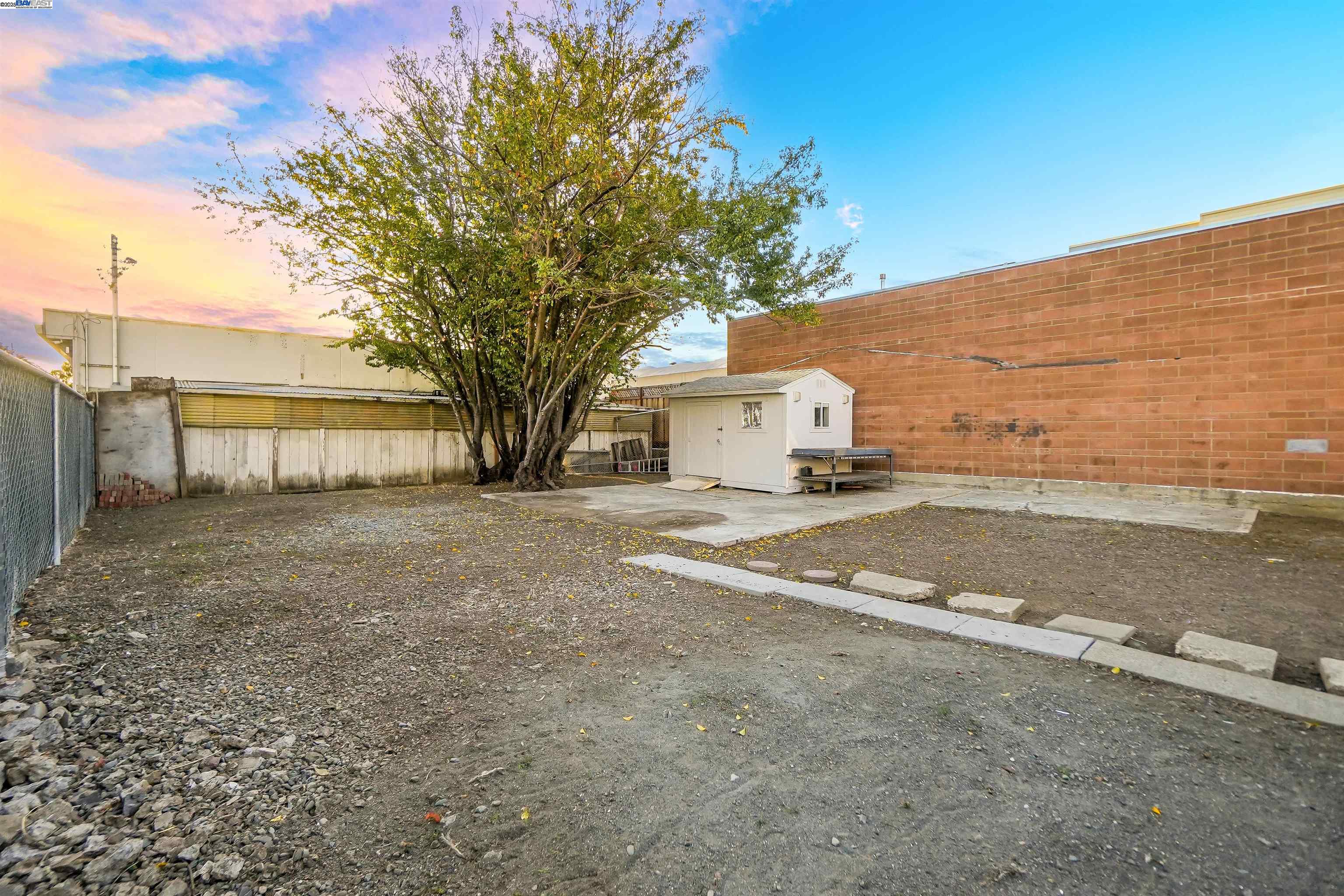 Detail Gallery Image 24 of 35 For 25007 Oneil Ave, Hayward,  CA 94544 - 1 Beds | 1 Baths