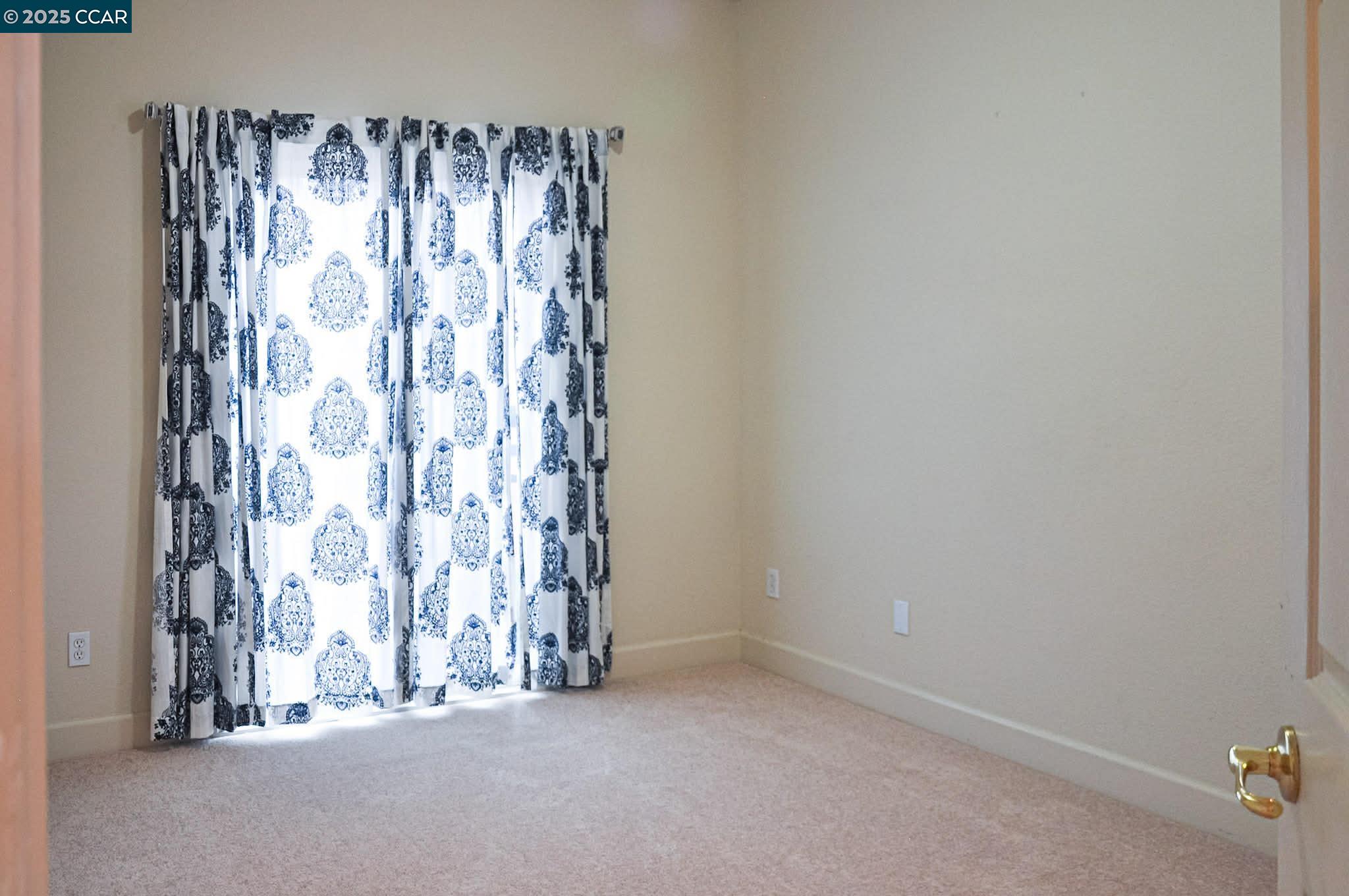 Detail Gallery Image 20 of 32 For 7809 Caracena Ct, Vallejo,  CA 94591 - 3 Beds | 2/1 Baths