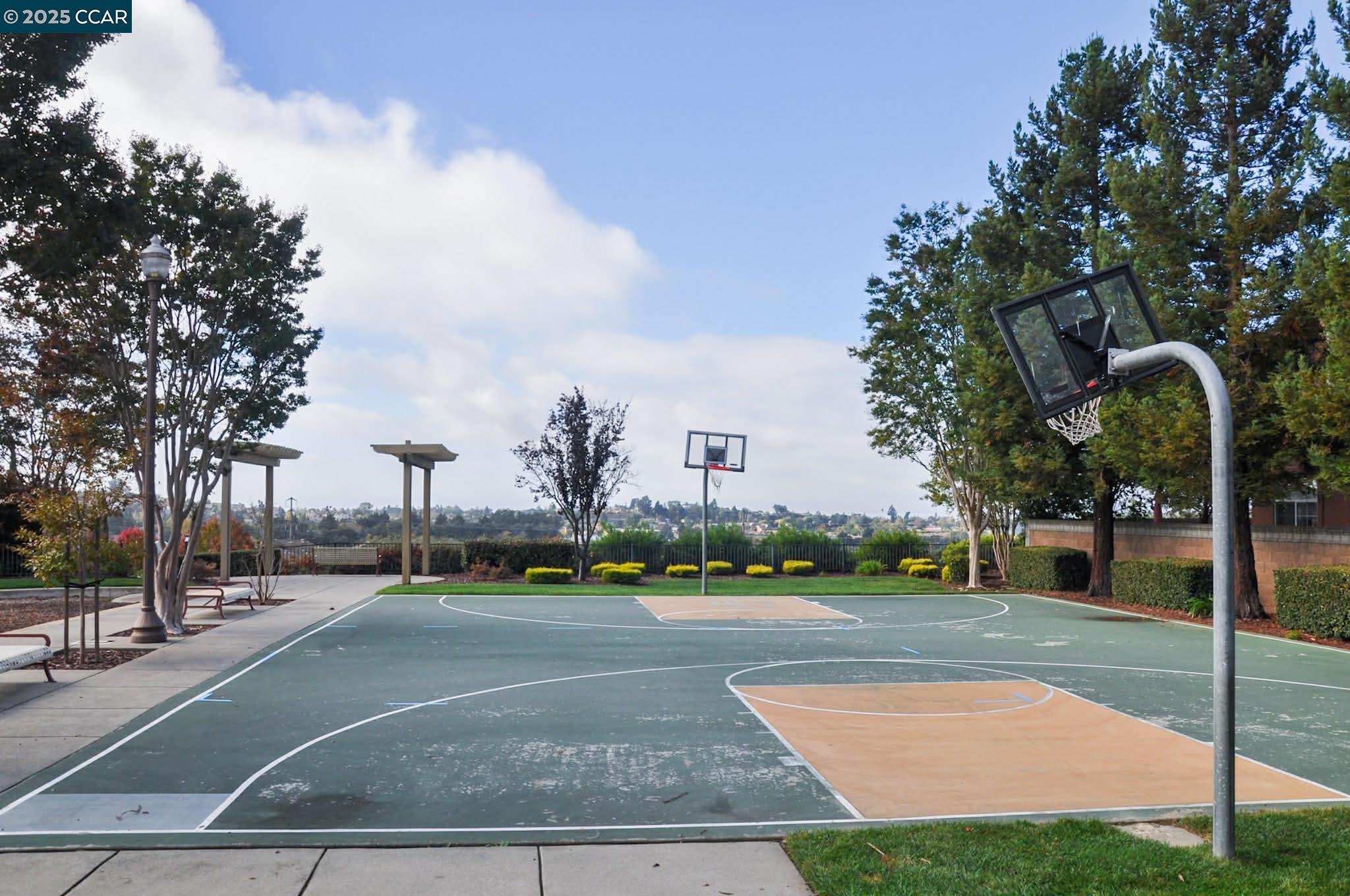 Detail Gallery Image 23 of 32 For 7809 Caracena Ct, Vallejo,  CA 94591 - 3 Beds | 2/1 Baths