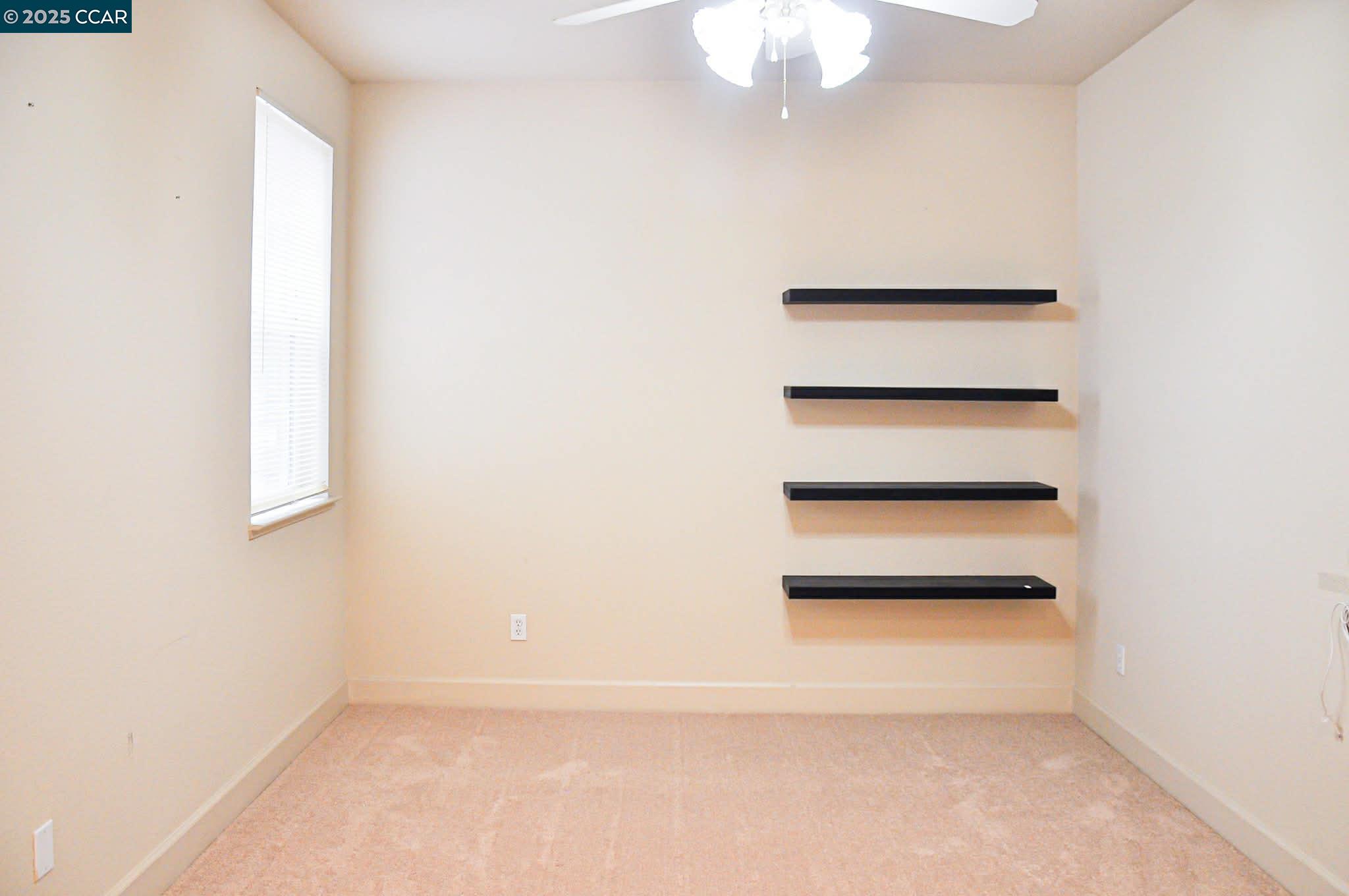 Detail Gallery Image 10 of 32 For 7809 Caracena Ct, Vallejo,  CA 94591 - 3 Beds | 2/1 Baths