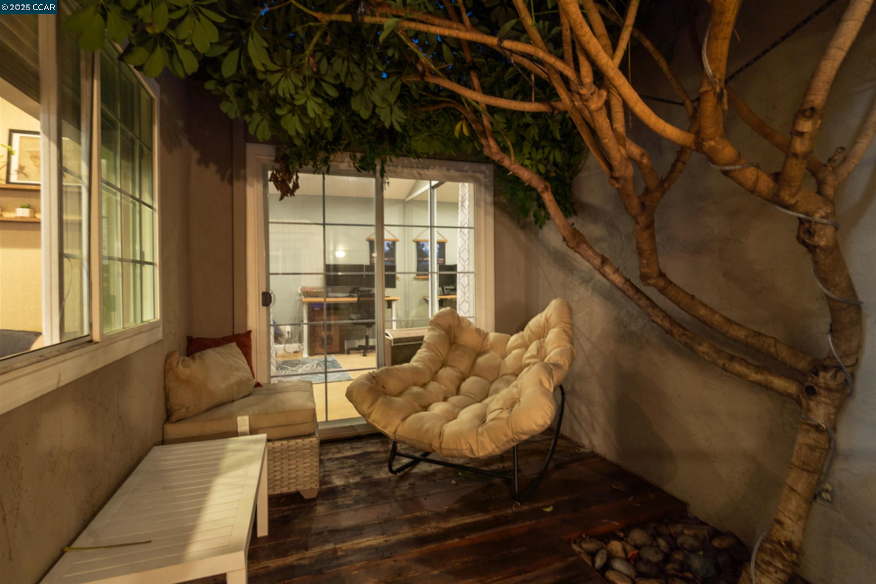 Detail Gallery Image 18 of 45 For 4962 Shadowfalls Dr, Martinez,  CA 94553 - 4 Beds | 2 Baths