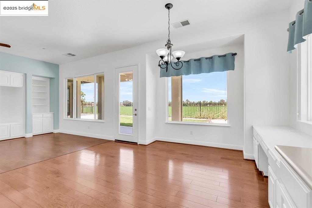 Detail Gallery Image 14 of 35 For 909 Suntan Lane, Brentwood,  CA 94513 - 2 Beds | 2/1 Baths