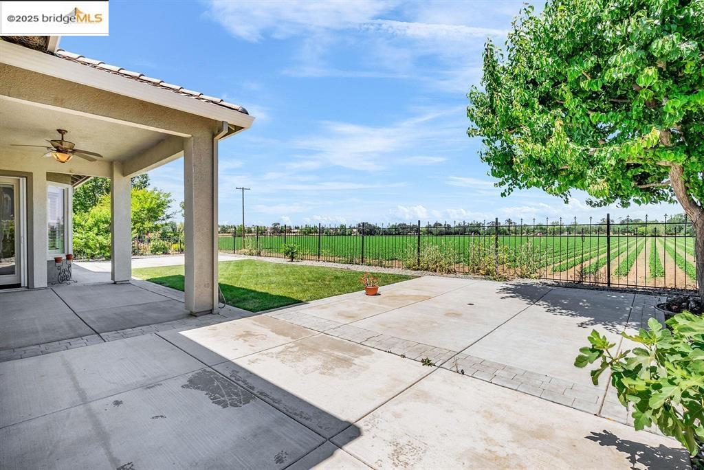 Detail Gallery Image 32 of 35 For 909 Suntan Lane, Brentwood,  CA 94513 - 2 Beds | 2/1 Baths