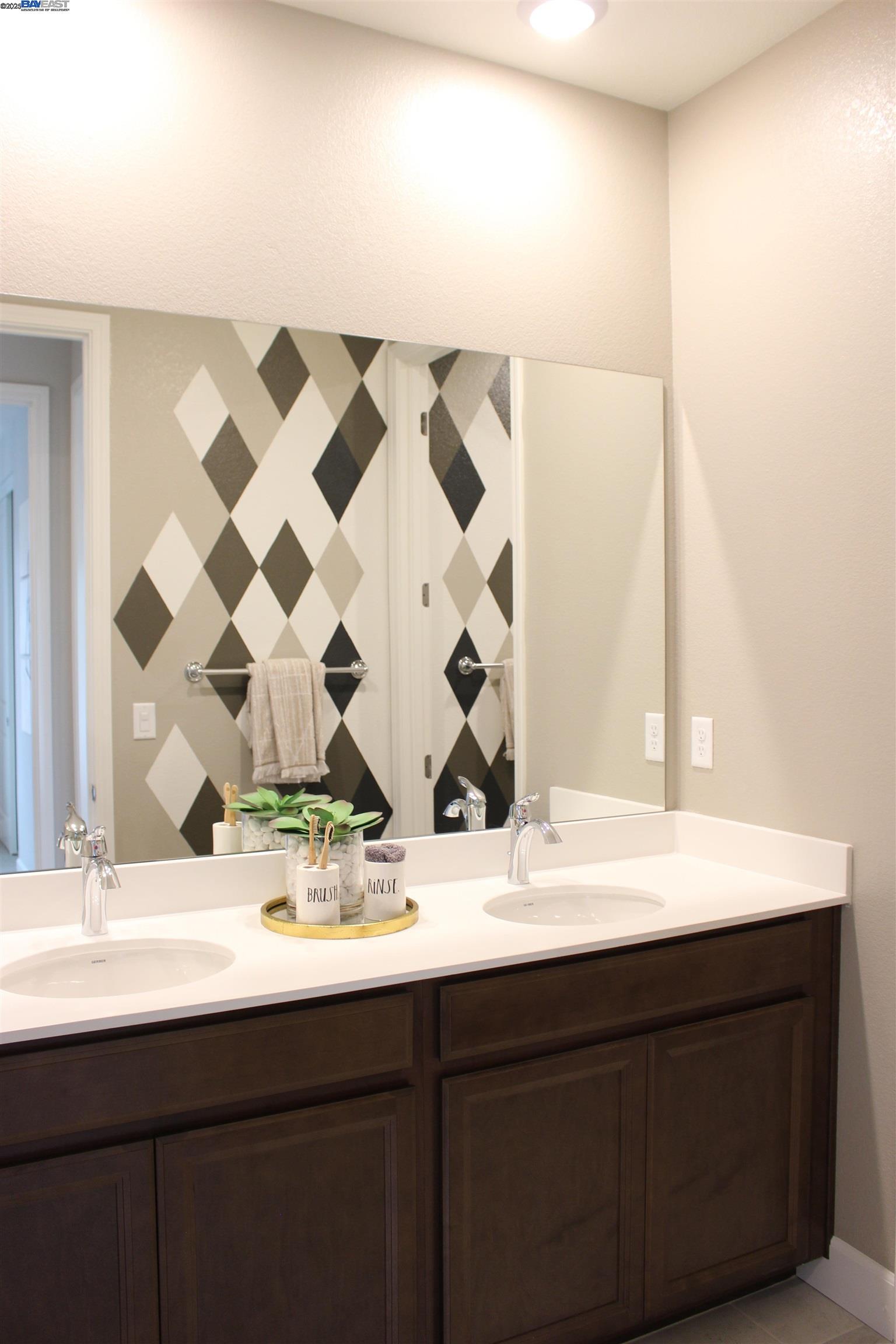 Detail Gallery Image 22 of 60 For 32 Irby Ranch Dr, Pleasanton,  CA 94566 - 4 Beds | 3/1 Baths