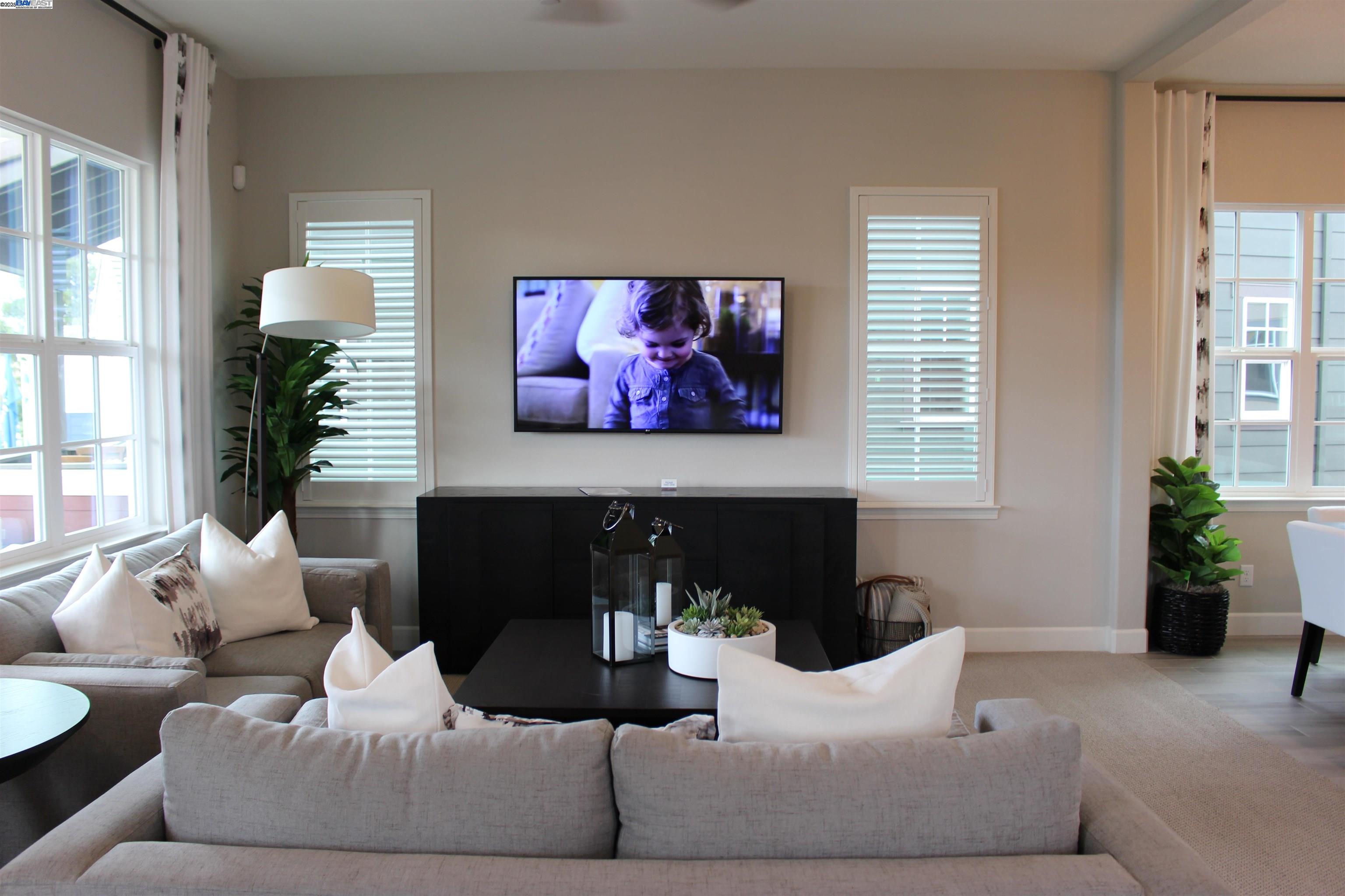 Detail Gallery Image 35 of 60 For 32 Irby Ranch Dr, Pleasanton,  CA 94566 - 4 Beds | 3/1 Baths