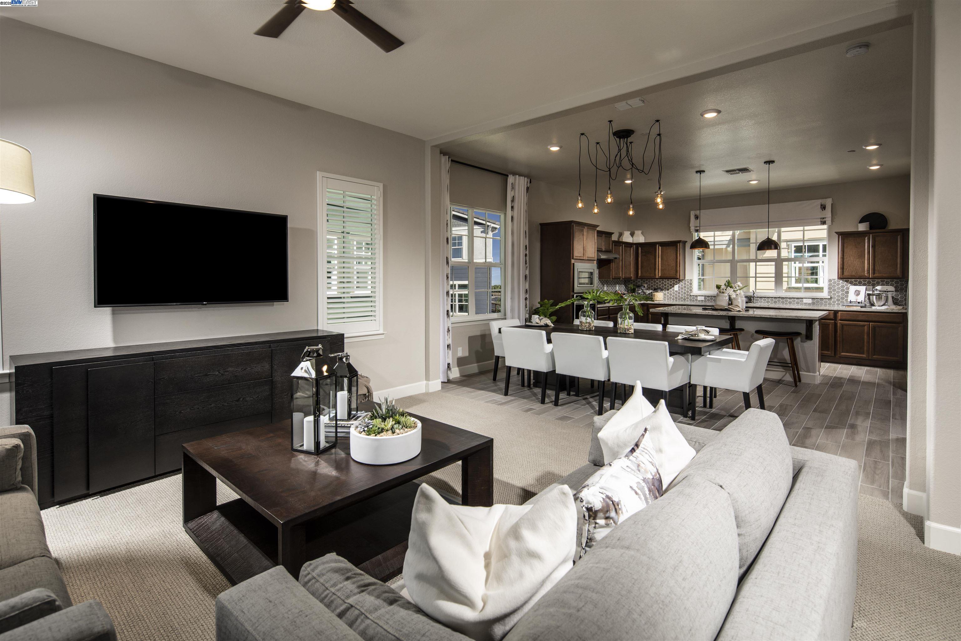 Detail Gallery Image 10 of 60 For 32 Irby Ranch Dr, Pleasanton,  CA 94566 - 4 Beds | 3/1 Baths