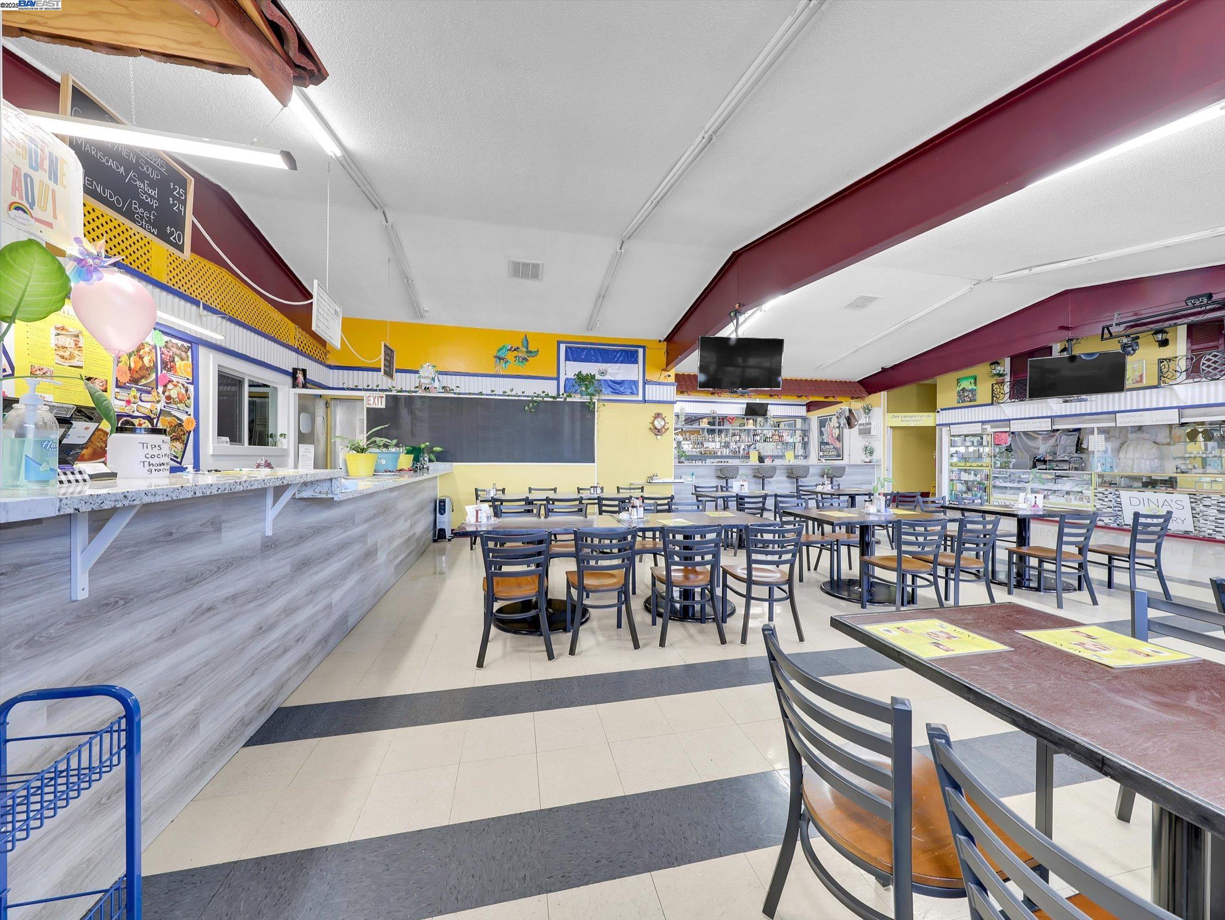 Detail Gallery Image 22 of 45 For , Hayward,  CA 94541 - – Beds | – Baths