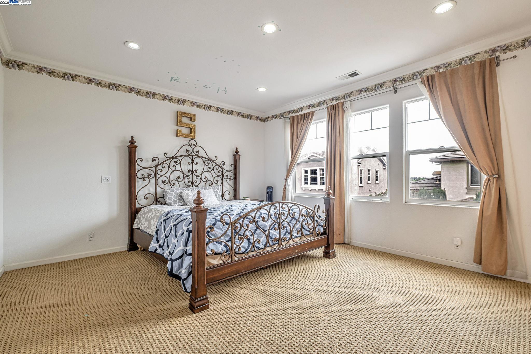 Detail Gallery Image 26 of 60 For 2815 Dune Cir, Hayward,  CA 94545 - 5 Beds | 3 Baths