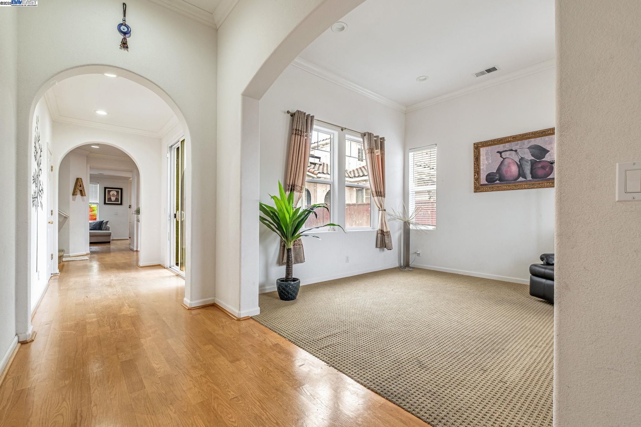 Detail Gallery Image 7 of 60 For 2815 Dune Cir, Hayward,  CA 94545 - 5 Beds | 3 Baths