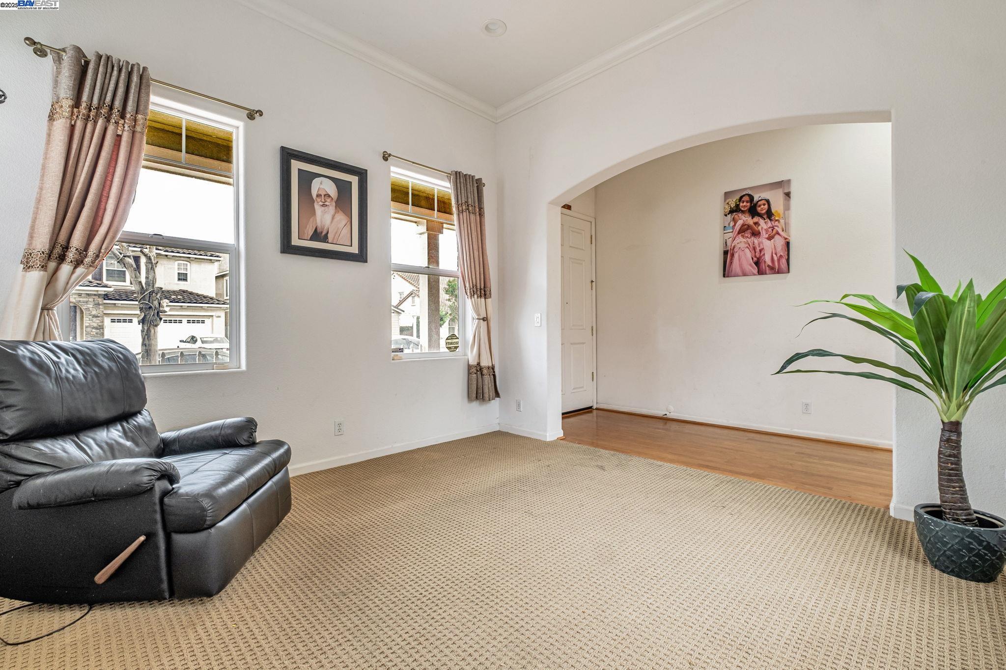 Detail Gallery Image 9 of 60 For 2815 Dune Cir, Hayward,  CA 94545 - 5 Beds | 3 Baths