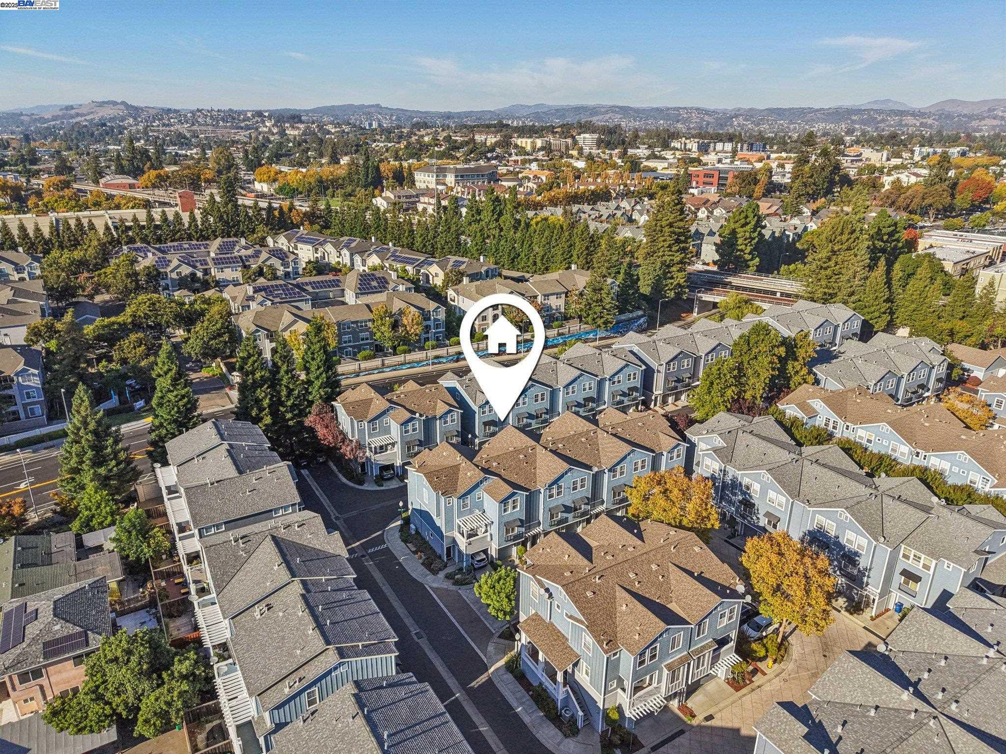 Detail Gallery Image 30 of 38 For 640 Mesa Cir, Hayward,  CA 94541 - 3 Beds | 3 Baths