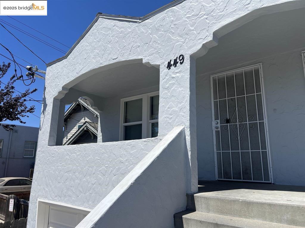 Detail Gallery Image 2 of 17 For 449 E 9th St, Pittsburg,  CA 94565 - 4 Beds | 2 Baths