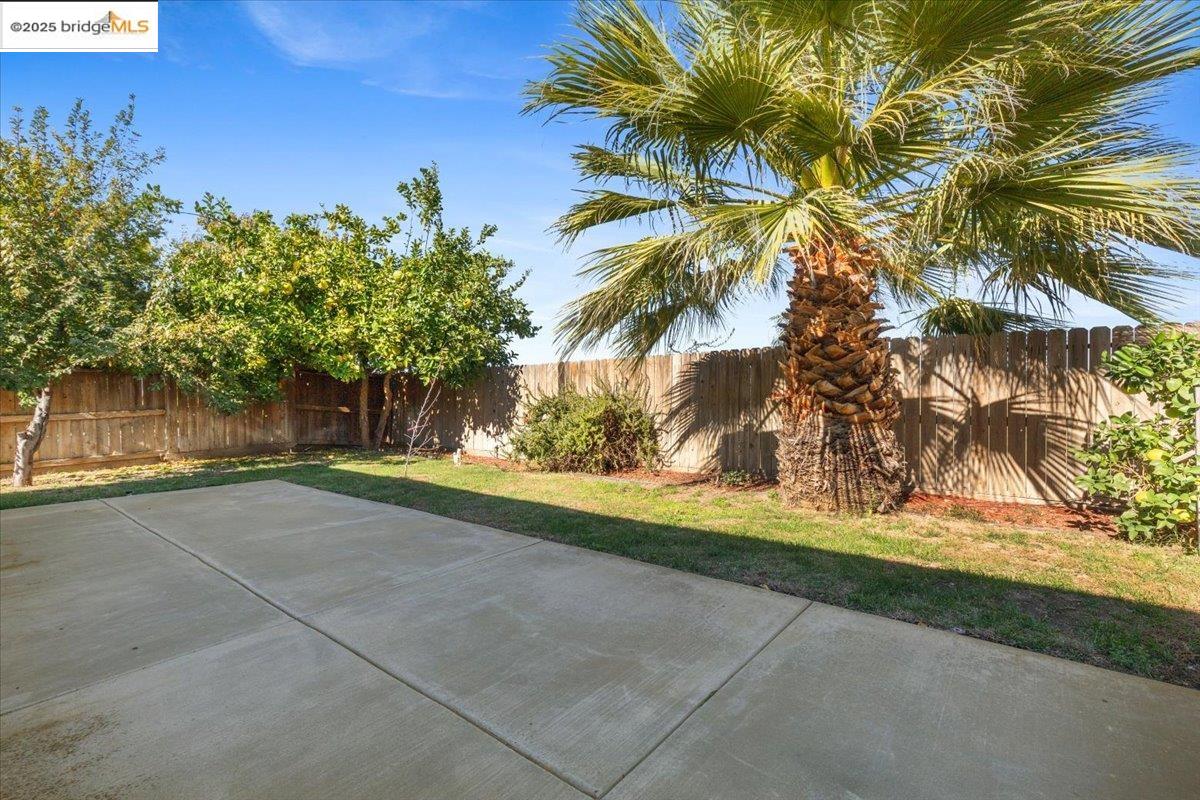 Detail Gallery Image 35 of 41 For 433 Montclair Ln, Tracy,  CA 95376 - 3 Beds | 2 Baths