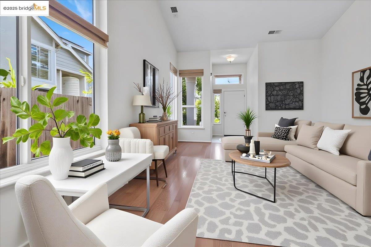 Detail Gallery Image 8 of 41 For 433 Montclair Ln, Tracy,  CA 95376 - 3 Beds | 2 Baths