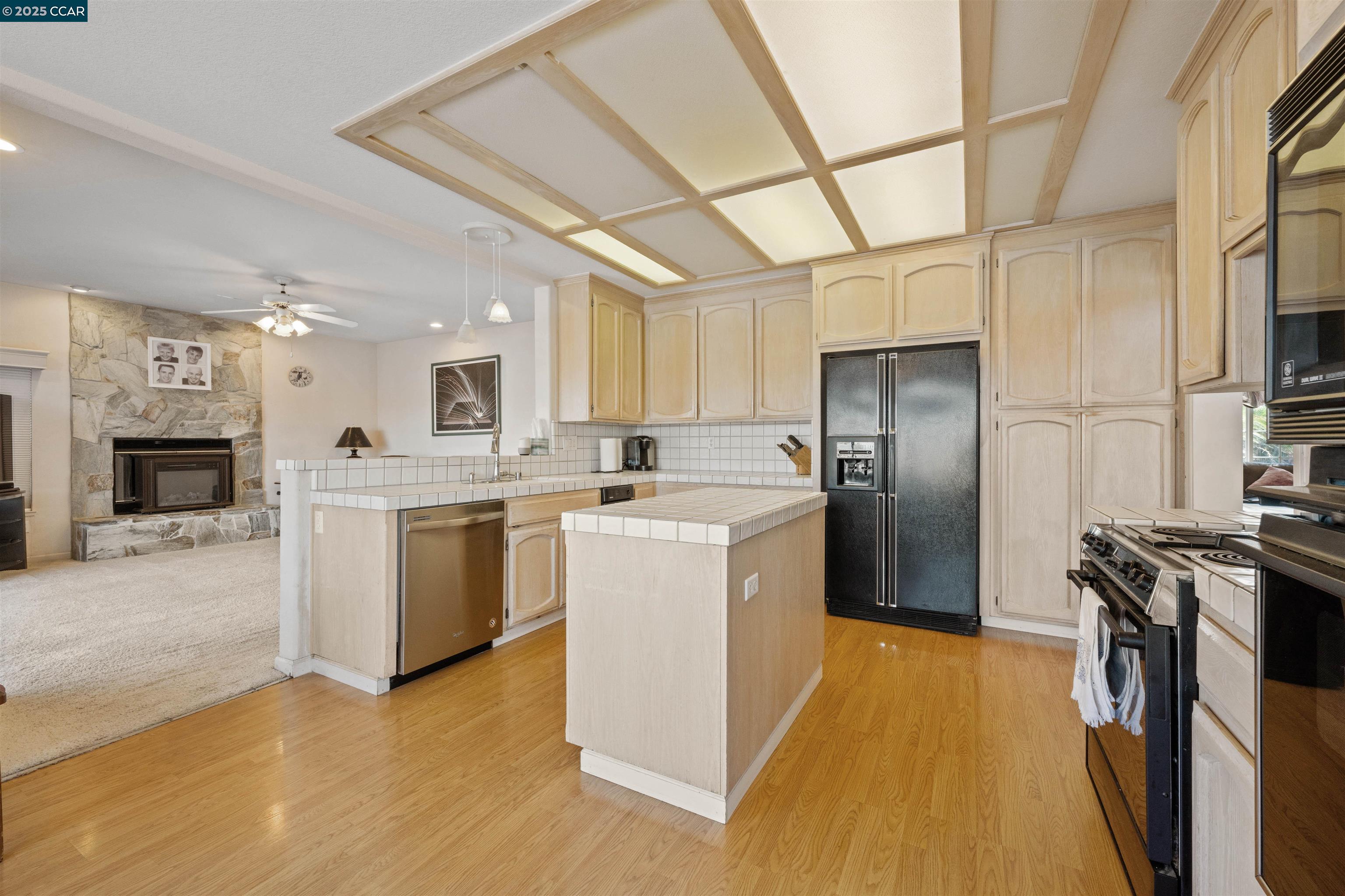 Detail Gallery Image 15 of 42 For 1966 Windward Pt, Discovery Bay,  CA 94505 - 5 Beds | 3 Baths