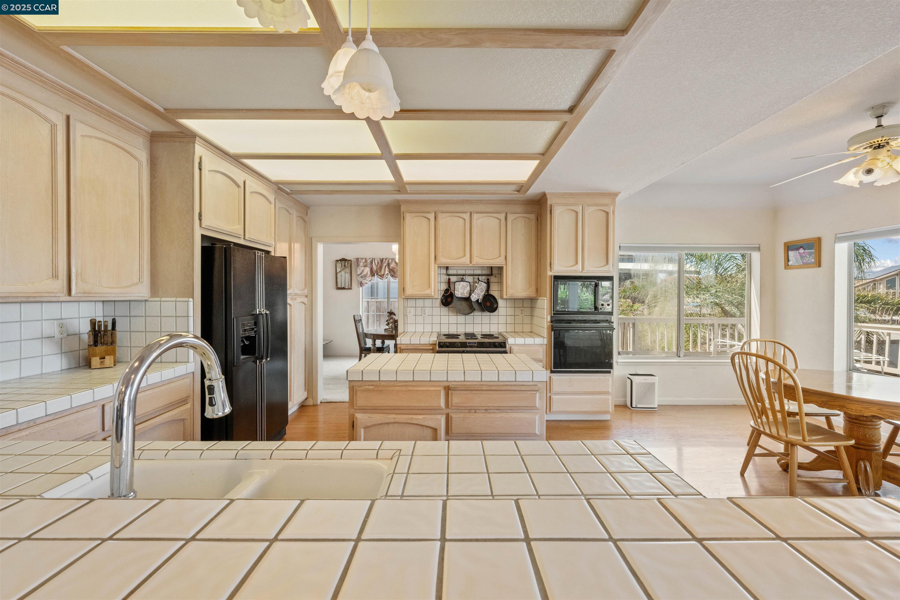 Detail Gallery Image 16 of 42 For 1966 Windward Pt, Discovery Bay,  CA 94505 - 5 Beds | 3 Baths