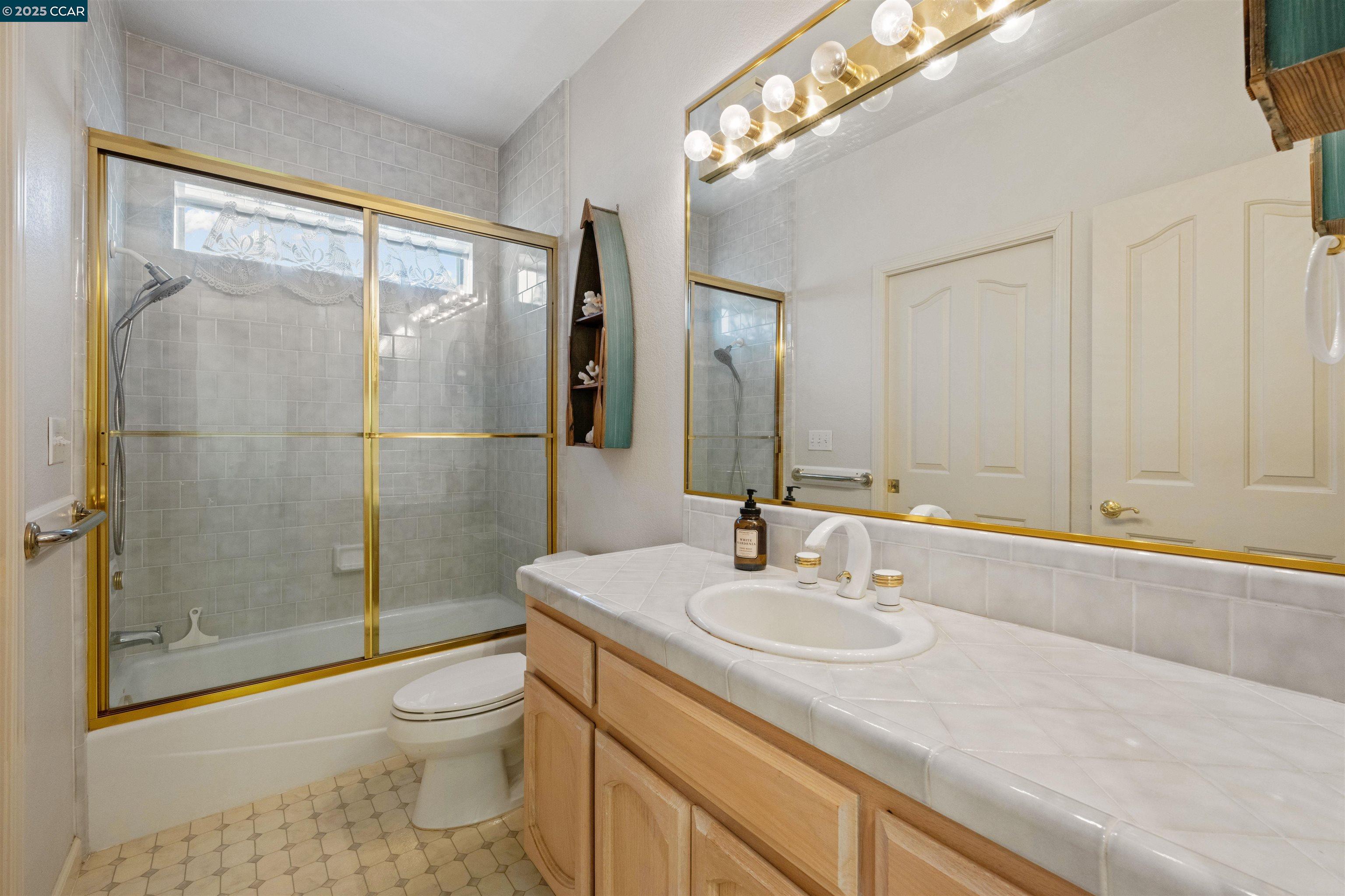 Detail Gallery Image 33 of 42 For 1966 Windward Pt, Discovery Bay,  CA 94505 - 5 Beds | 3 Baths