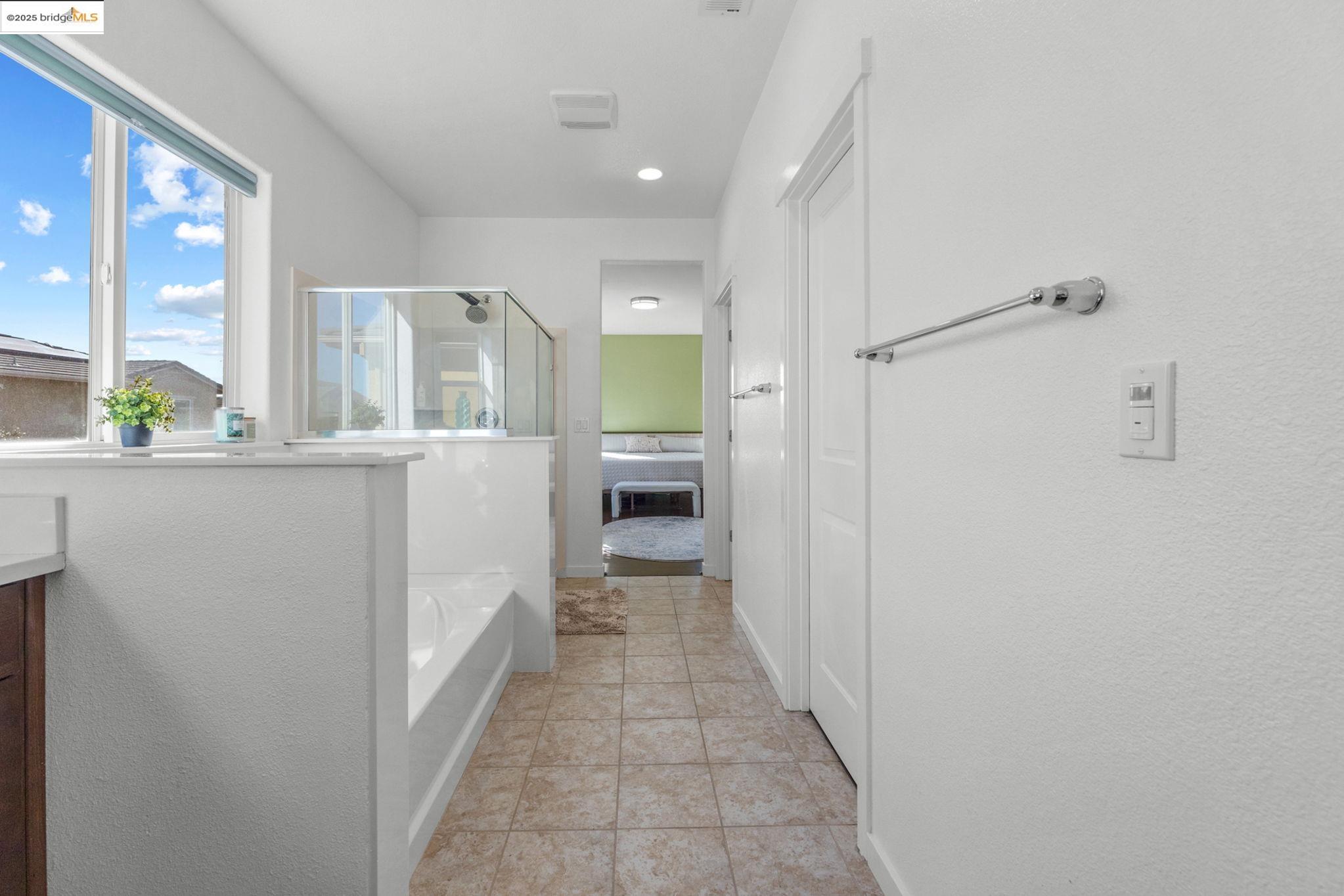 Detail Gallery Image 11 of 56 For 732 Westmoor Cir, Oakley,  CA 94561 - 4 Beds | 3 Baths