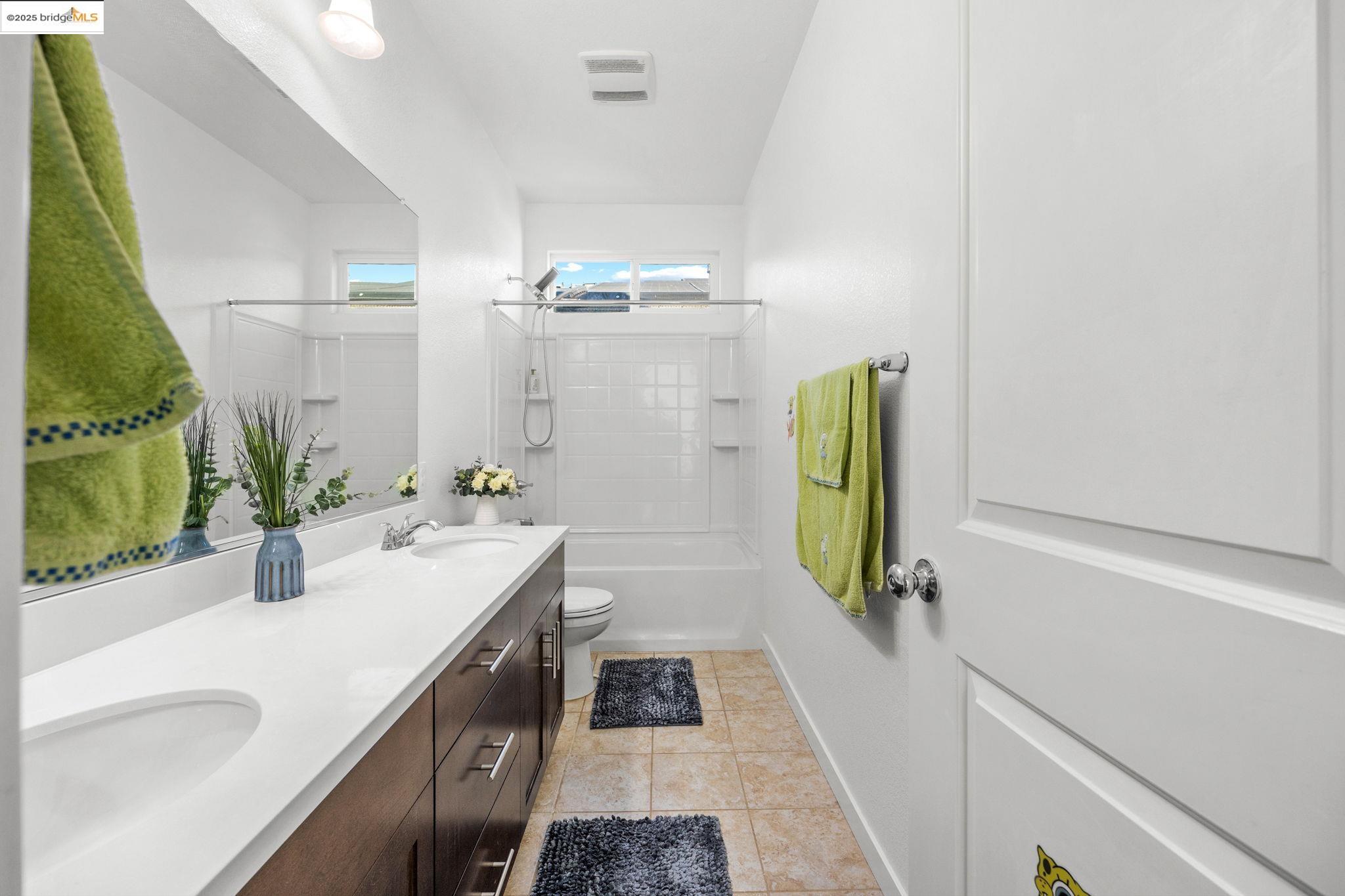 Detail Gallery Image 15 of 56 For 732 Westmoor Cir, Oakley,  CA 94561 - 4 Beds | 3 Baths