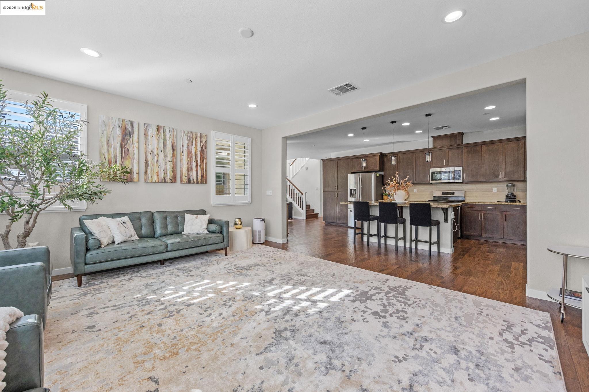 Detail Gallery Image 18 of 56 For 732 Westmoor Cir, Oakley,  CA 94561 - 4 Beds | 3 Baths