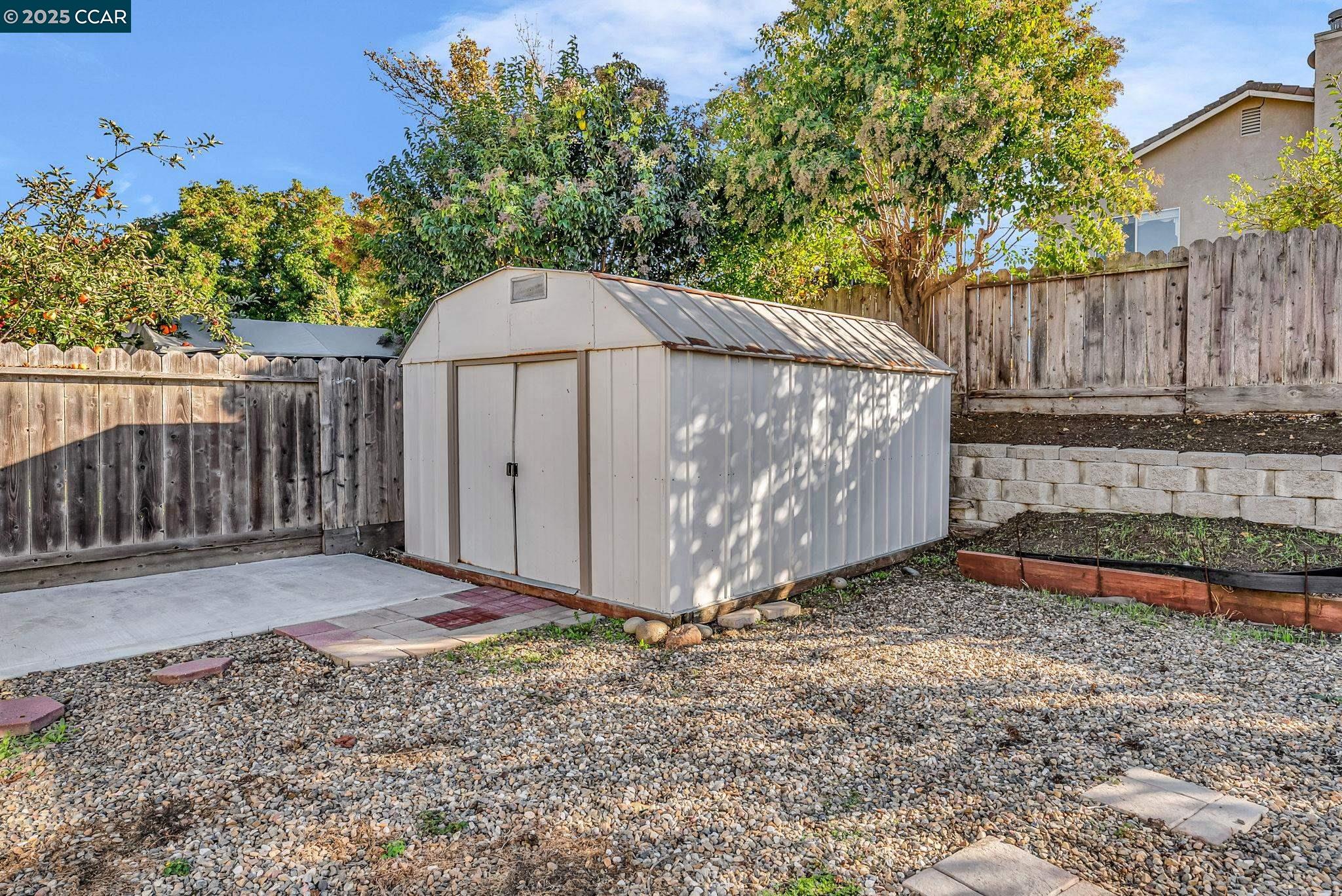 Detail Gallery Image 40 of 40 For 1971 Glarner St, Hollister,  CA 95023 - 3 Beds | 2 Baths