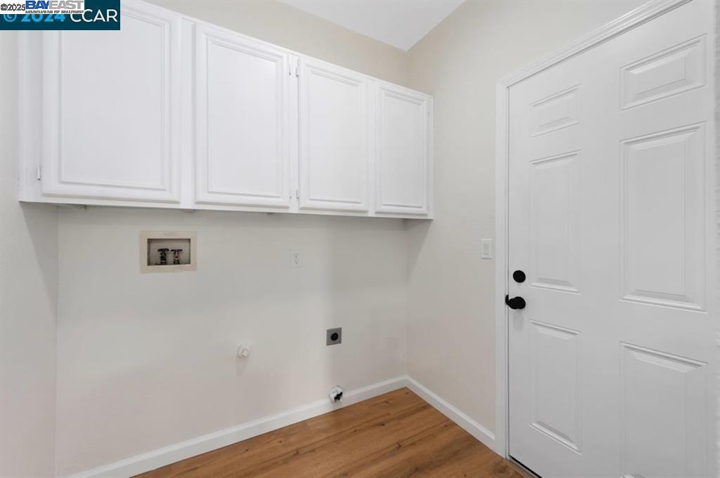 Detail Gallery Image 27 of 32 For 4433 Whitehoof Way, Antioch,  CA 94531 - 4 Beds | 2/1 Baths